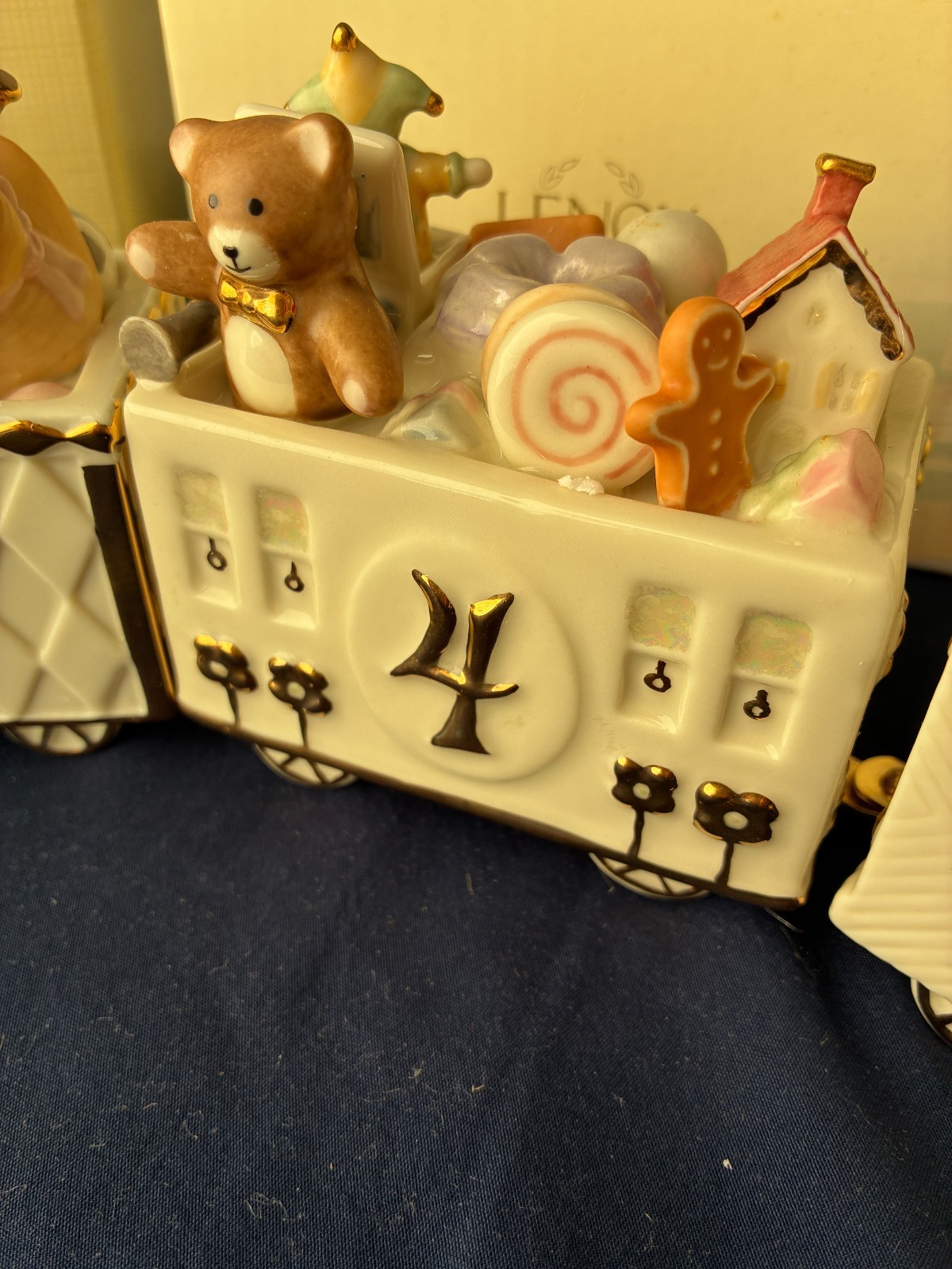 HAPPY BIRTHDAY FABULOUS FOUR LENOX EXPRESS TRAIN FINE CHINA WITH 24k TRIM HAPPY BIRTHDAY FABULOUS FOUR LENOX EXPRESS TRAIN FINE CHINA WITH 24k TRIM