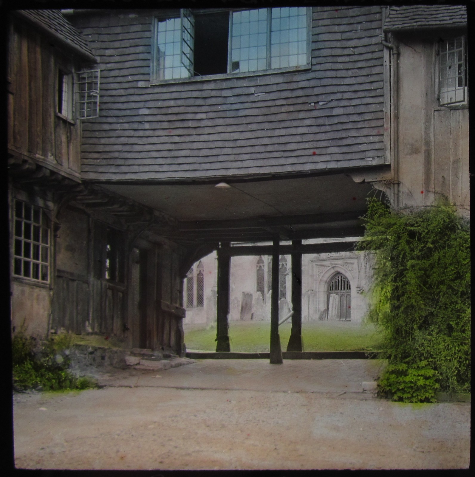 VINTAGE Magic Lantern Slide LEICESTER SQUARE PENSHURST CASTLE C1930 PHOTO KENT VINTAGE Magic Lantern Slide LEICESTER SQUARE PENSHURST CASTLE C1930 PHOTO KENT