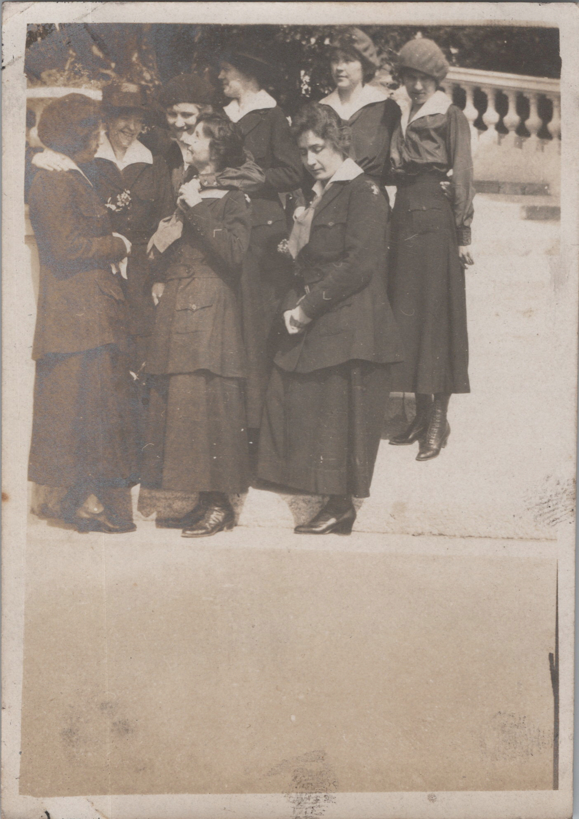 WW1 Tourist 1919 Women Fashion Nice France 2.5x3.5 Original Photo WW1 Tourist 1919 Women Fashion Nice France 2.5x3.5 Original Photo