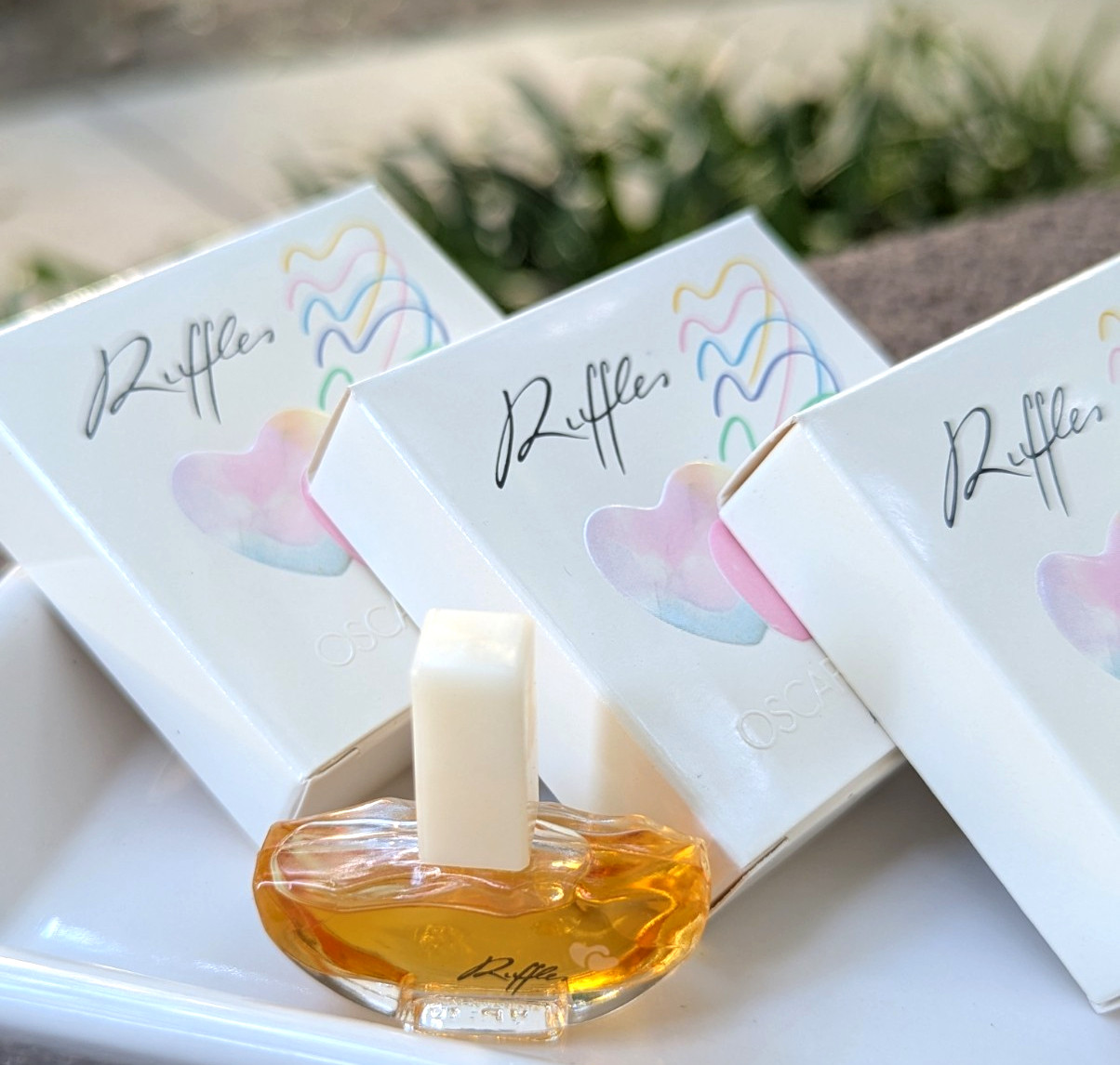 Oscar De La Renta RUFFLES Perfume 4ml EDP 1983 Original Formula Splash NIB RARE Oscar De La Renta RUFFLES Perfume 4ml EDP 1983 Original Formula Splash NIB RARE