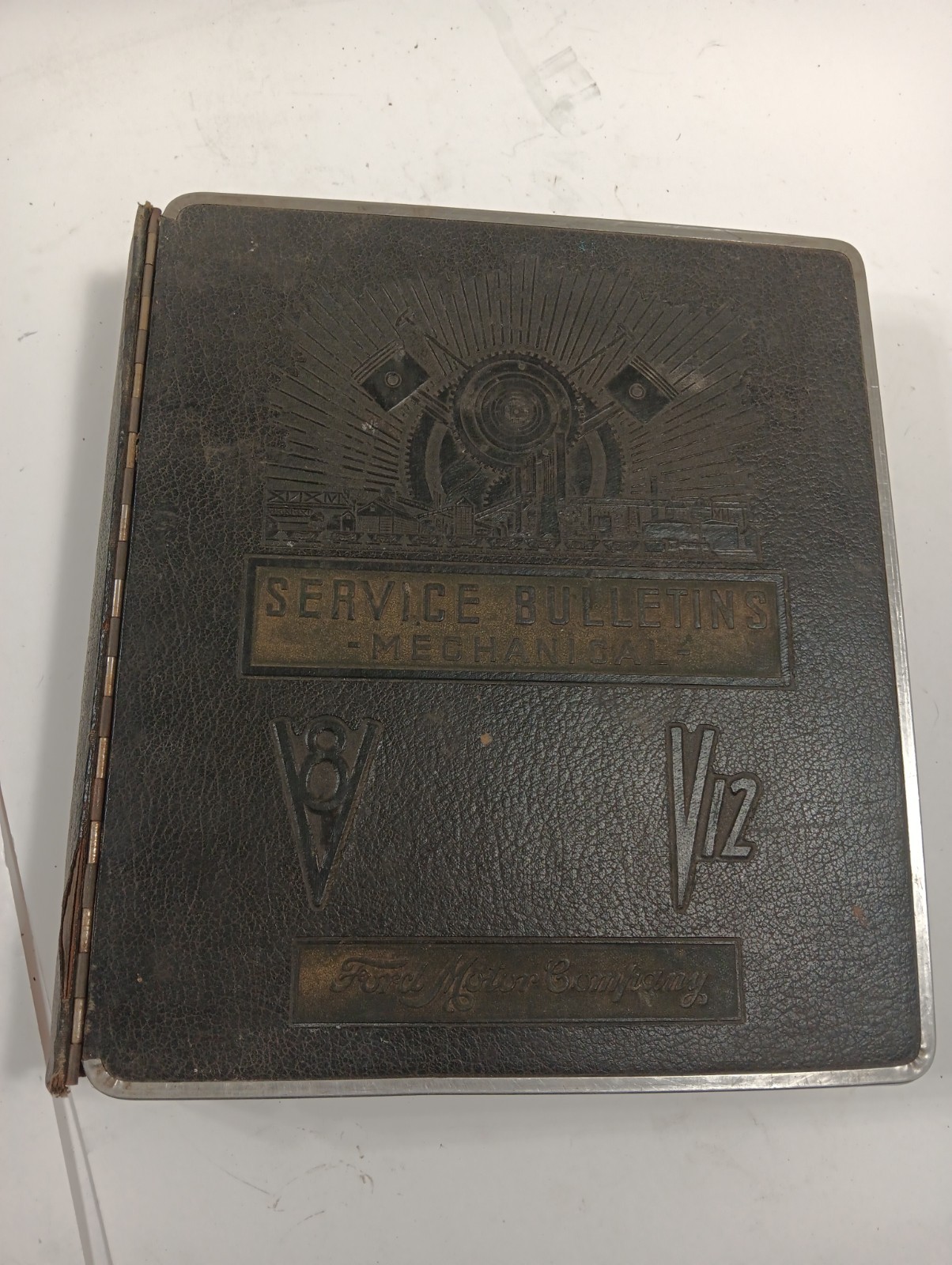 Vintage 1938-1941 Ford Motor Company Auto Service Bulletins Manual Binder V8 V12 Vintage 1938-1941 Ford Motor Company Auto Service Bulletins Manual Binder V8 V12