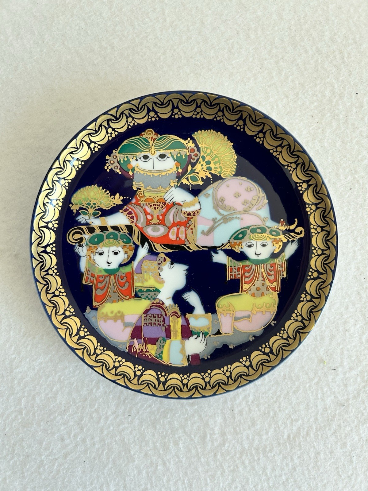 Bjorn Wiinblad Rosenthal Plate Aladdin Sees the Beautiful Princess 6.5" No Box Bjorn Wiinblad Rosenthal Plate Aladdin Sees the Beautiful Princess 6.5" No Box