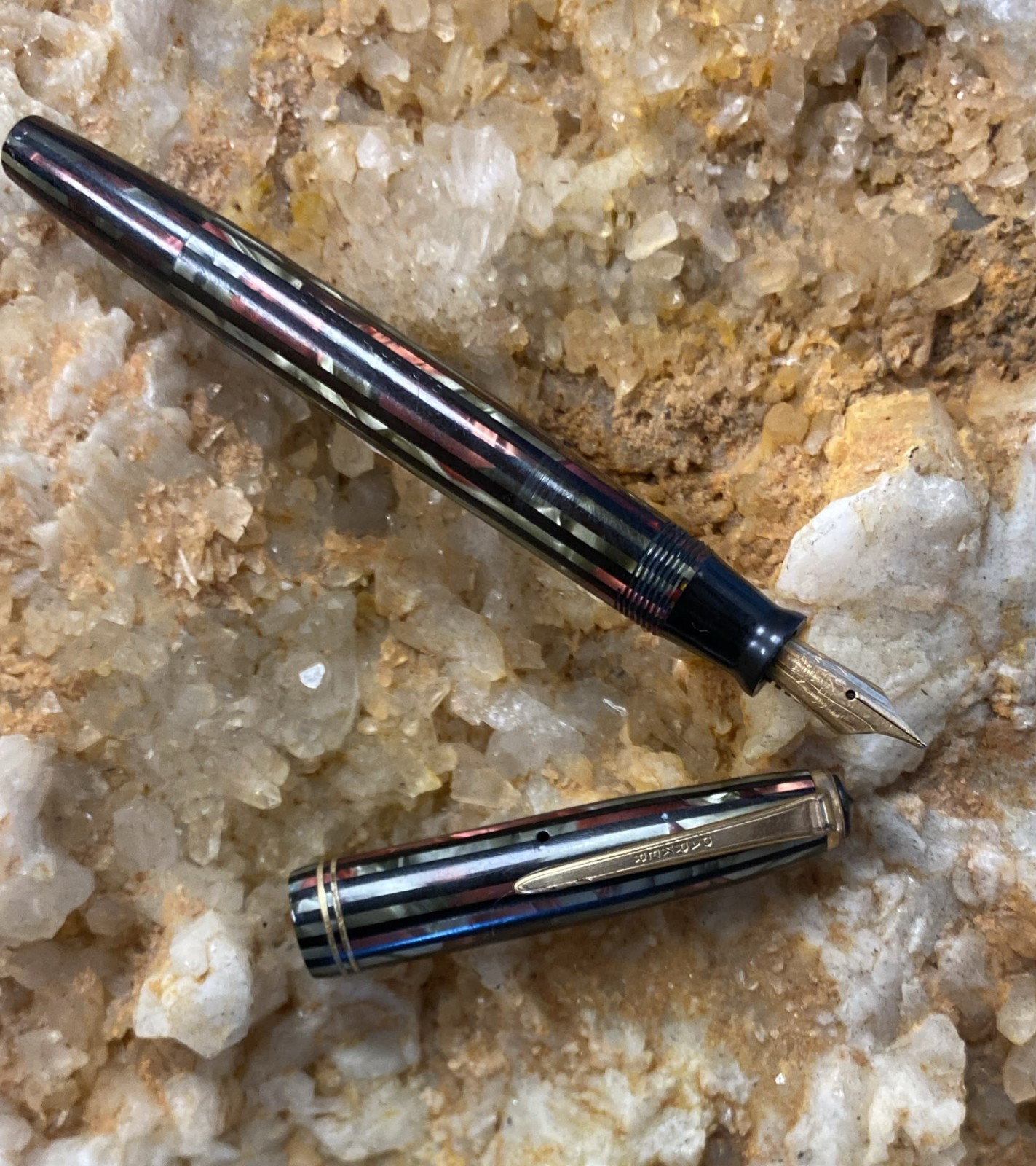 VINTAGE PARKER SENIOR STRIPED DUOFOLD FOUNTAIN PEN GOLD COLOR OBLIQUE BROAD #150 VINTAGE PARKER SENIOR STRIPED DUOFOLD FOUNTAIN PEN GOLD COLOR OBLIQUE BROAD #150