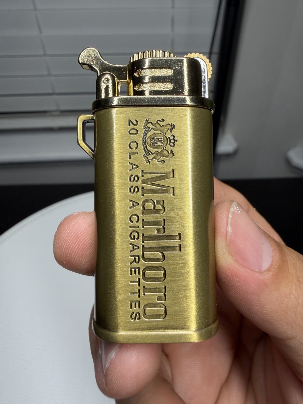 Vintage Style Refillable Lighter Antique Design Collectible Gift Vintage Style Refillable Lighter Antique Design Collectible Gift