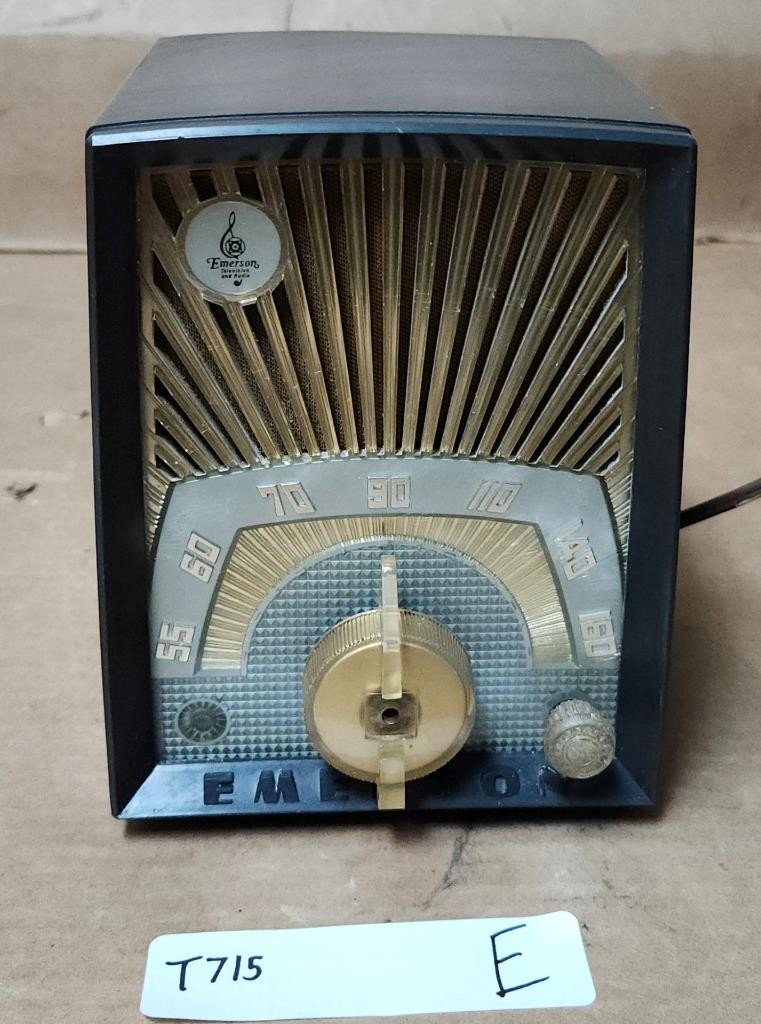 EMERSON MODEL 713 SUNBURST VACUUM TUBE TABLE RADIO T715 E EMERSON MODEL 713 SUNBURST VACUUM TUBE TABLE RADIO T715 E