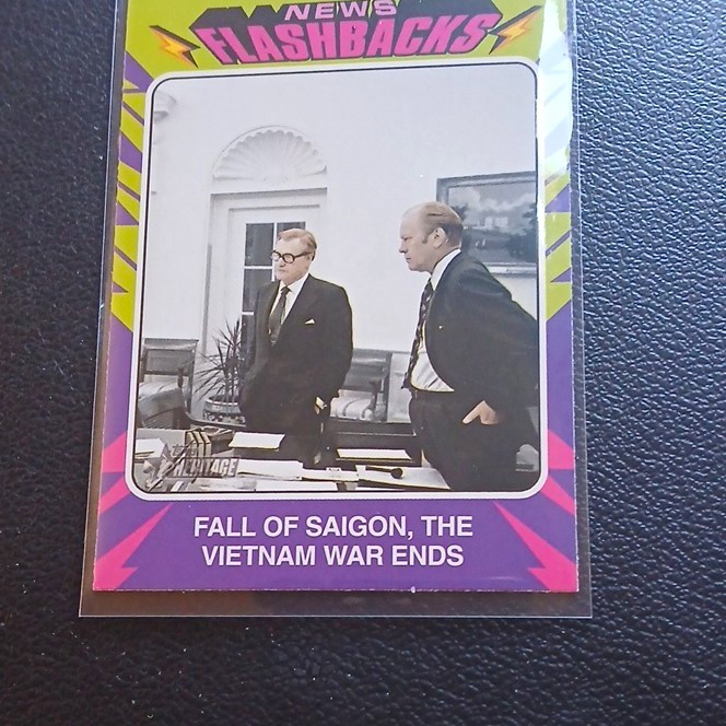 Topps 2012 News Flashbacks NF-1 Fall of Saigon, the Vietnam War Ends Topps 2012 News Flashbacks NF-1 Fall of Saigon, the Vietnam War Ends