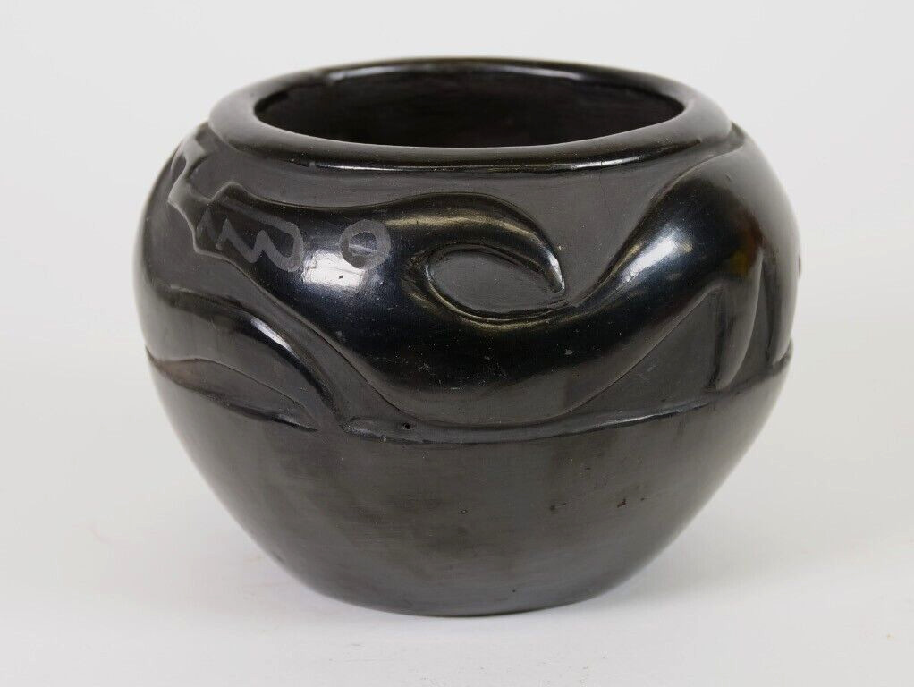 Santa Clara Pueblo Carved Blackware Pottery By Margaret Tafoya Mid to Late 20th Santa Clara Pueblo Carved Blackware Pottery By Margaret Tafoya Mid to Late 20th