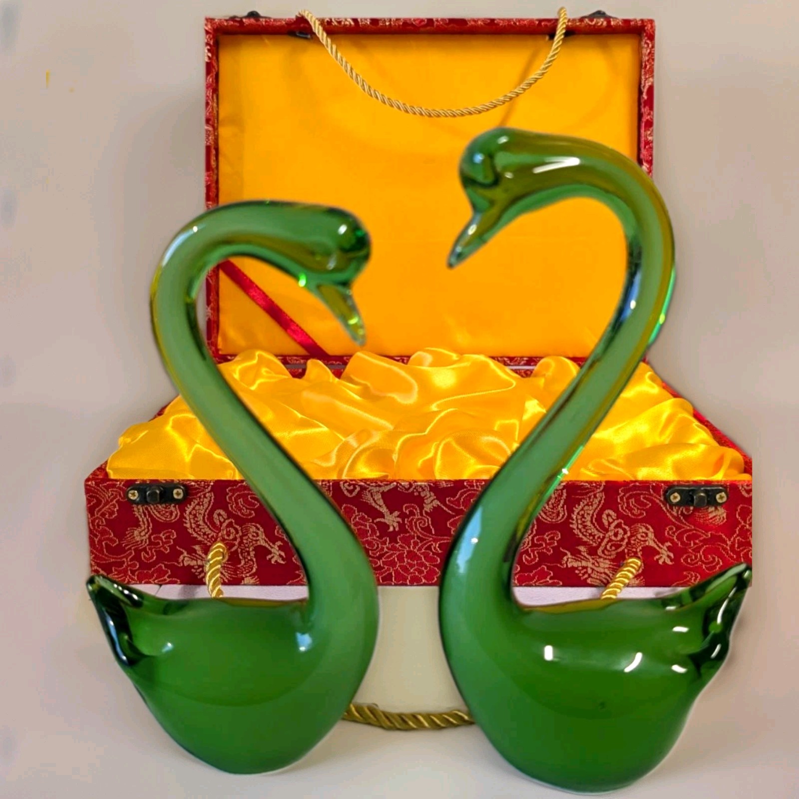 Vintage Green Art Glass Swan Pair 8" Figurines Matching Silk Lined Display Case