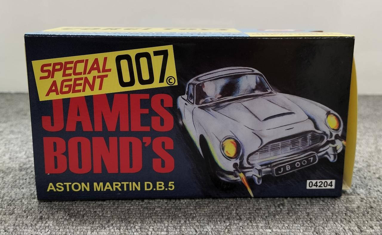 CORGI James Bond 007 Aston Martin DB5