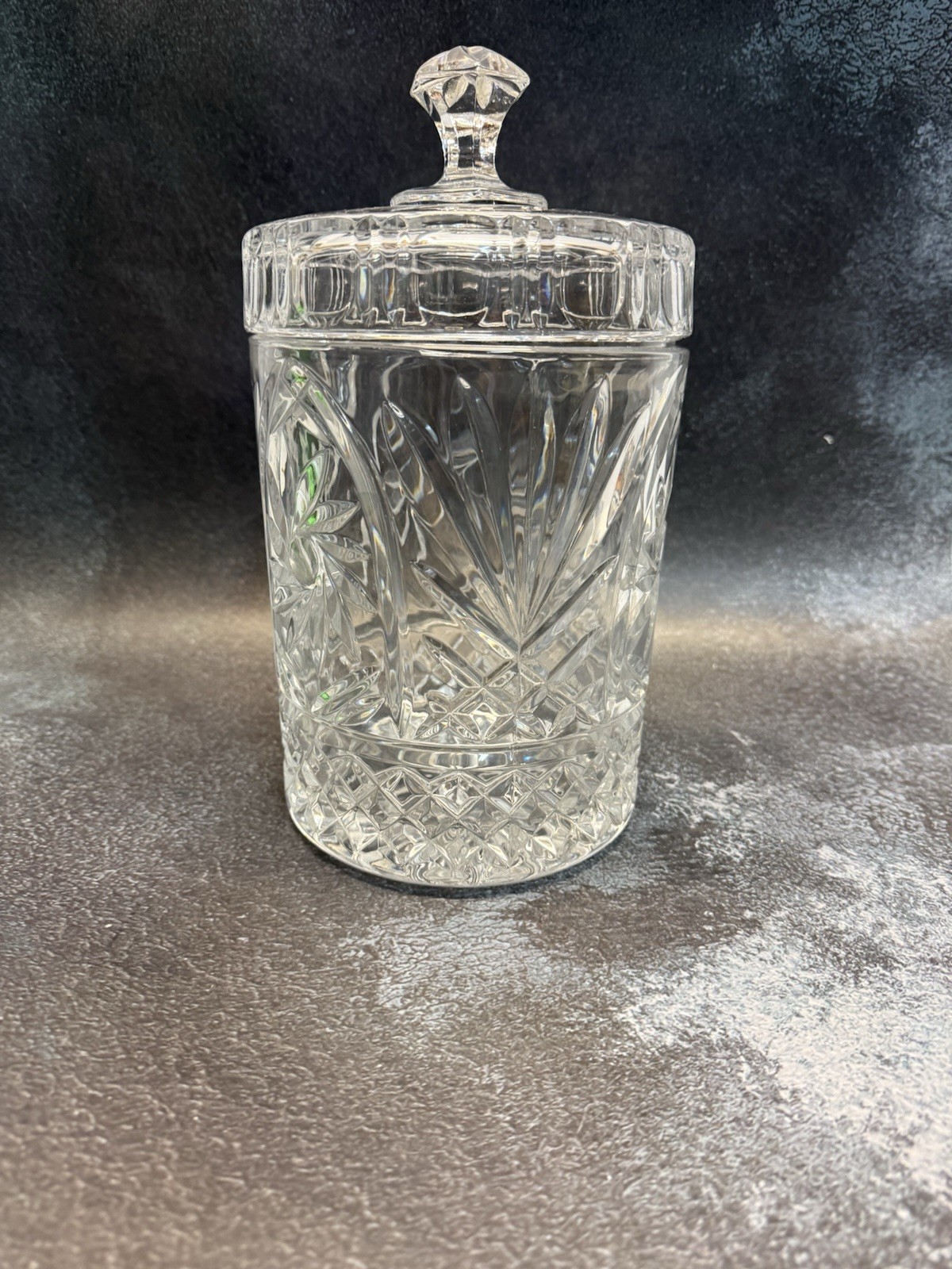 Vintage Beautiful Heavy Crystal Ice Bucket With Lid