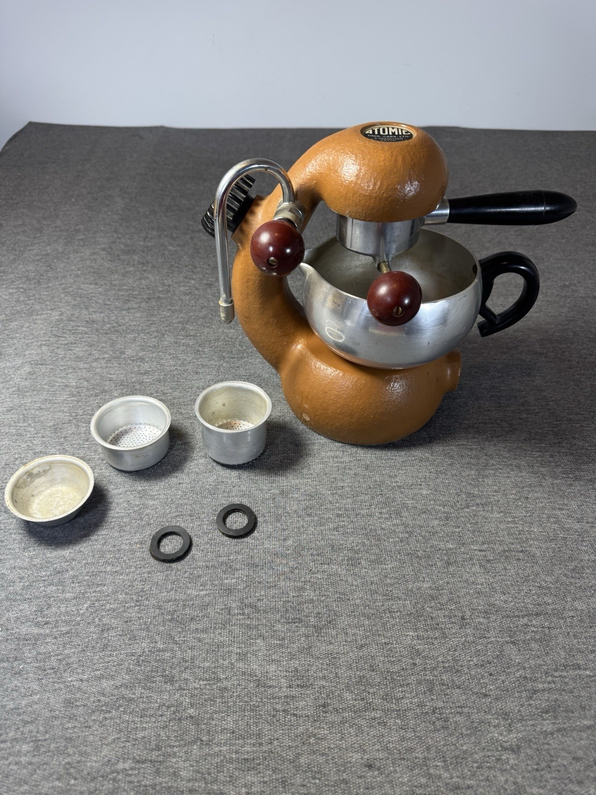 Rare Vintage Atomic Coffee machine , Modell 1970's Robbiati Milan, Italy Rare Vintage Atomic Coffee machine , Modell 1970's Robbiati Milan, Italy