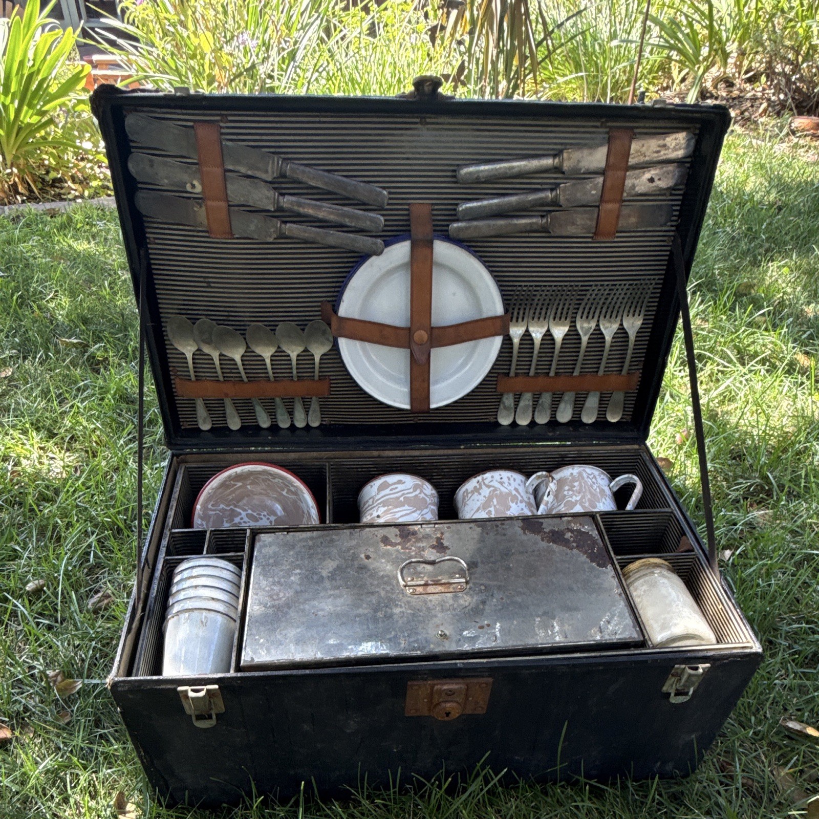 Antique 1920s Automobile Touring Picnic Set Enamelware Cutlery Fitted Case Antique 1920s Automobile Touring Picnic Set Enamelware Cutlery Fitted Case