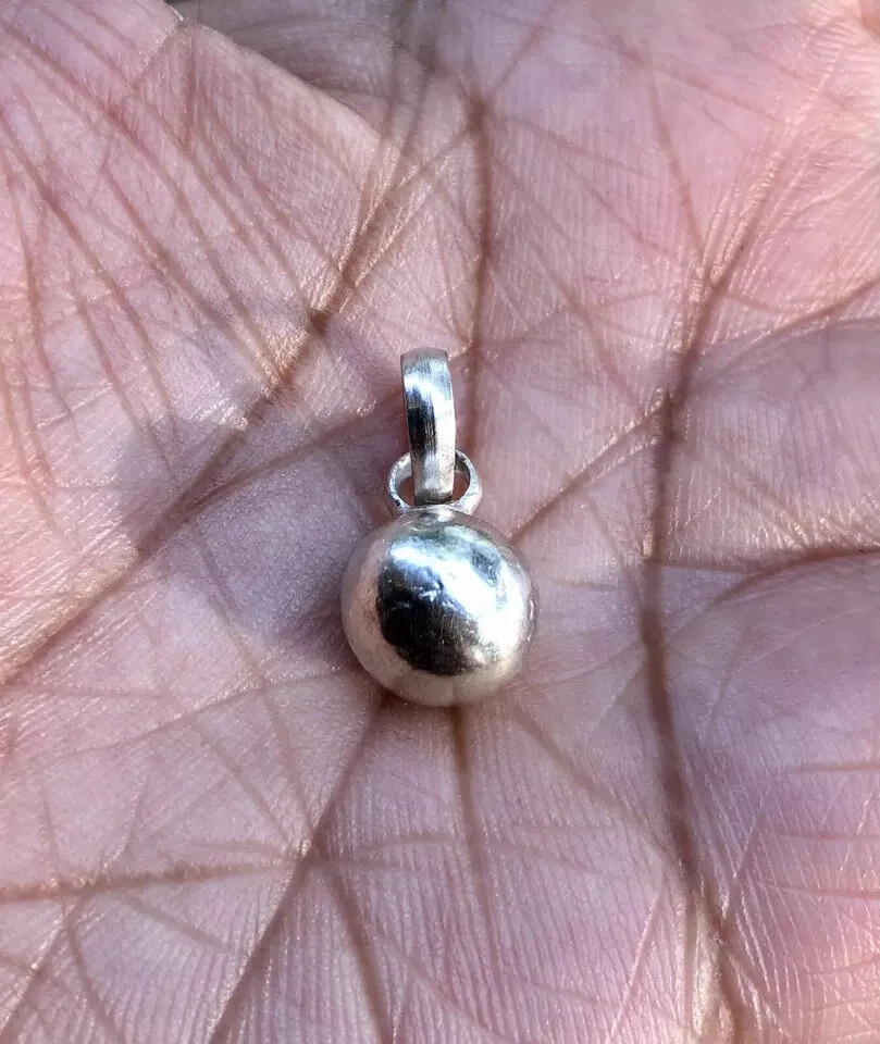 999 Pure Silver Hindu Religious Solid Silver Ball Pendant Locket 5-6 gm for Rahu 999 Pure Silver Hindu Religious Solid Silver Ball Pendant Locket 5-6 gm for Rahu