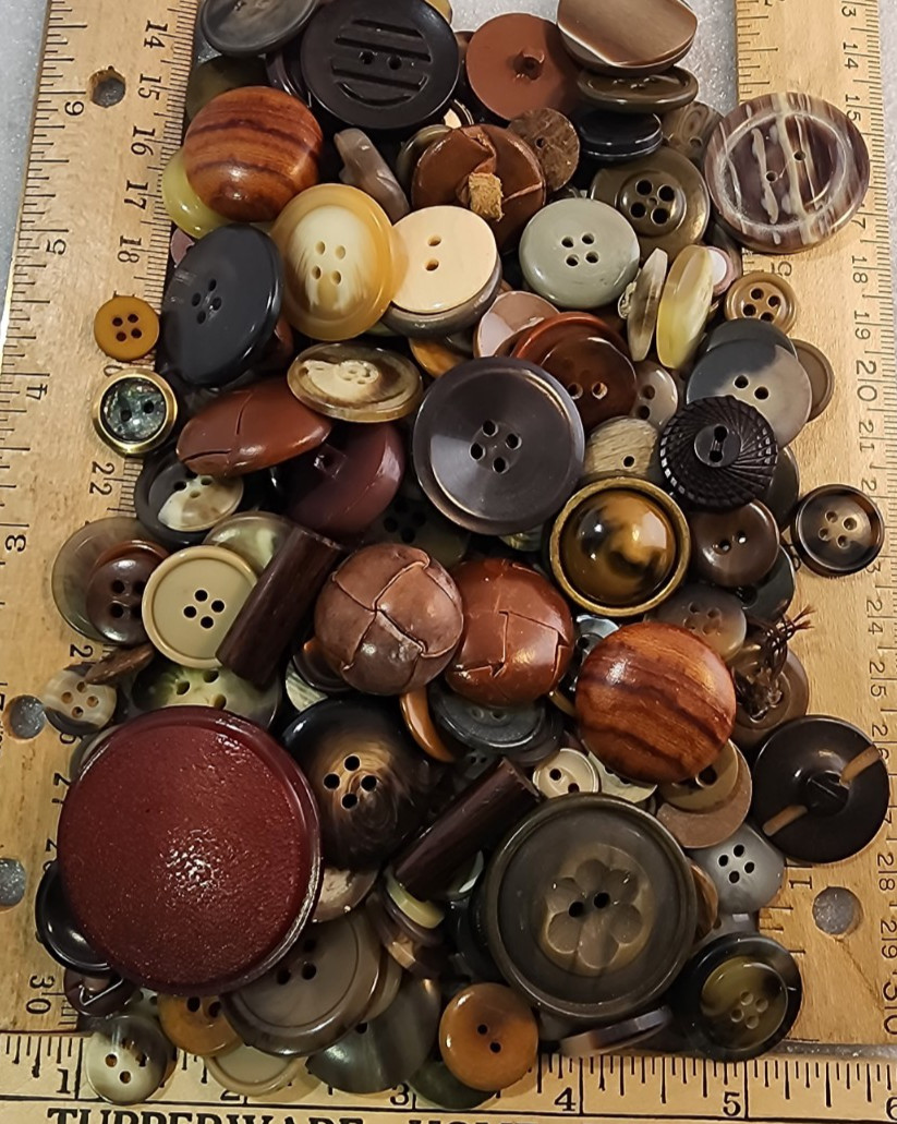 250 Buttons - Mostly Vintage from Estate Collection - #32