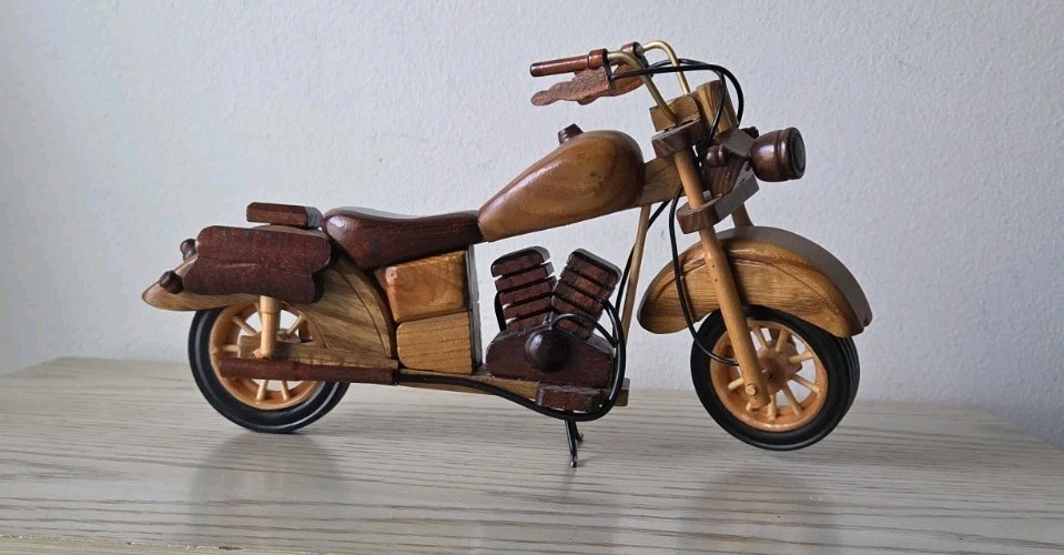 Handcrafted Mahogany Decorative Wooden Harley Motorcycle Bike 12”Long Detailed Handcrafted Mahogany Decorative Wooden Harley Motorcycle Bike 12”Long Detailed