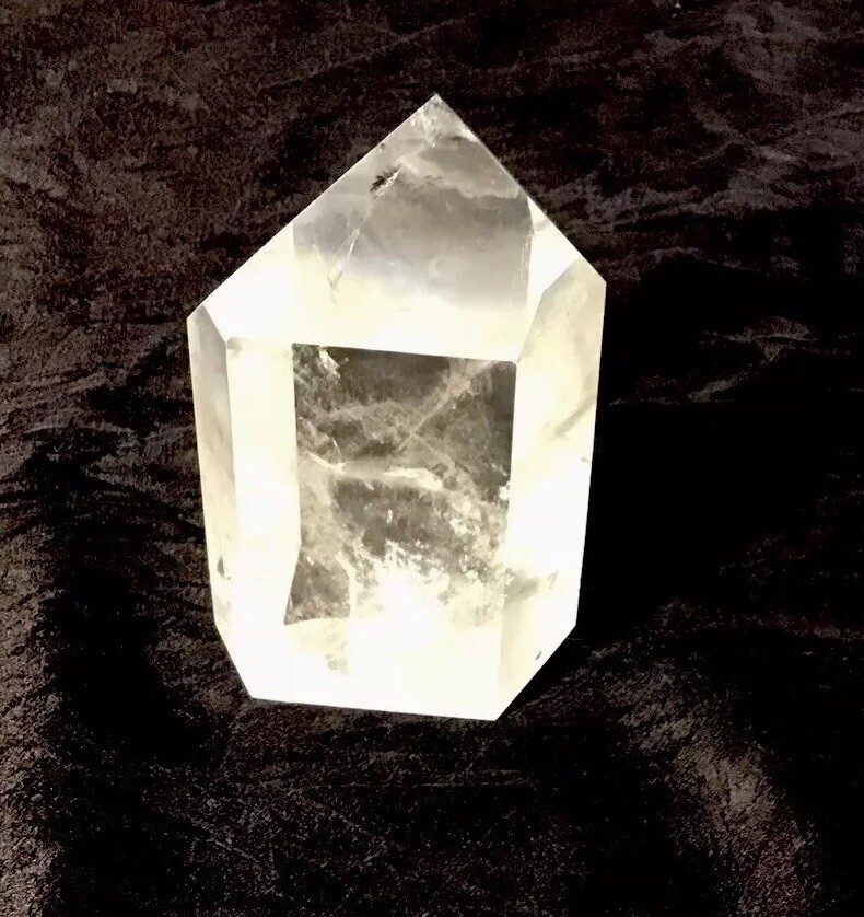 Clear Quarts Crystal Generator 5 1/4in ht 3in L.  2  1/8 w 1.460lb