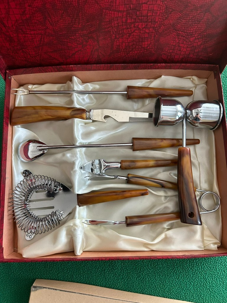 Vintage Mid-Century Bakelite Bar Tool Cocktail Set Never Used, in Original Box Vintage Mid-Century Bakelite Bar Tool Cocktail Set Never Used, in Original Box