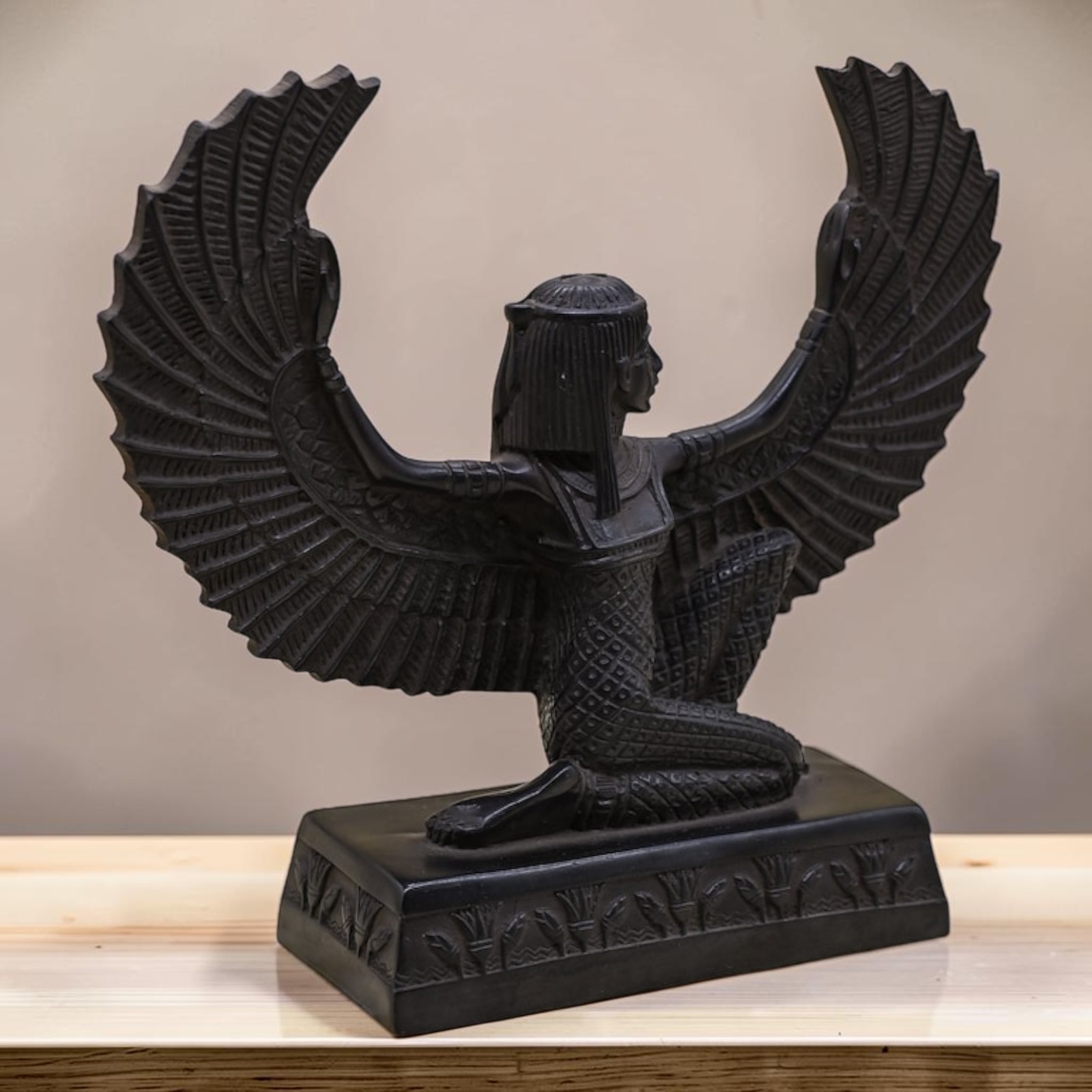 Rare Ancient Egyptian Statue Isis Goddess Antiques Pharaonic Unique BC Rare Ancient Egyptian Statue Isis Goddess Antiques Pharaonic Unique BC
