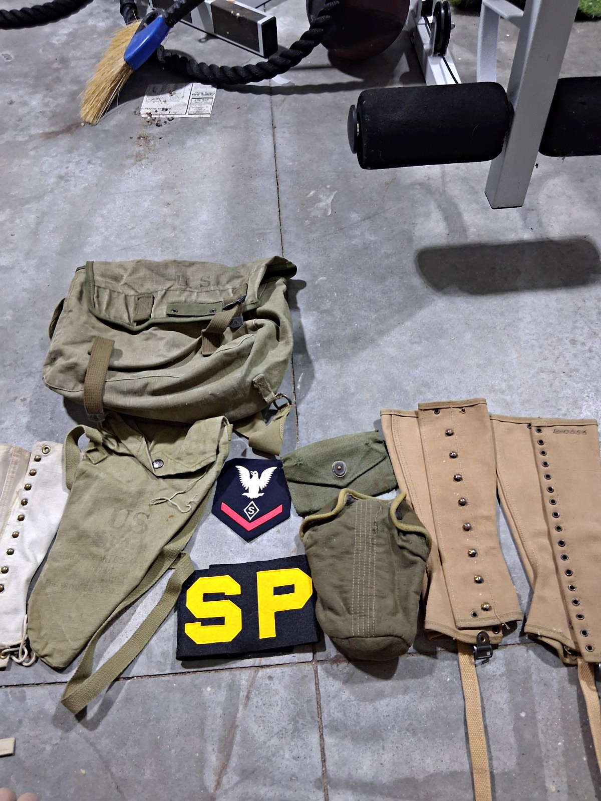 WWII U.S. Military Field Gear Lot – M1936 Musette Bag, Gaiters, Pouches Etc WWII U.S. Military Field Gear Lot – M1936 Musette Bag, Gaiters, Pouches Etc