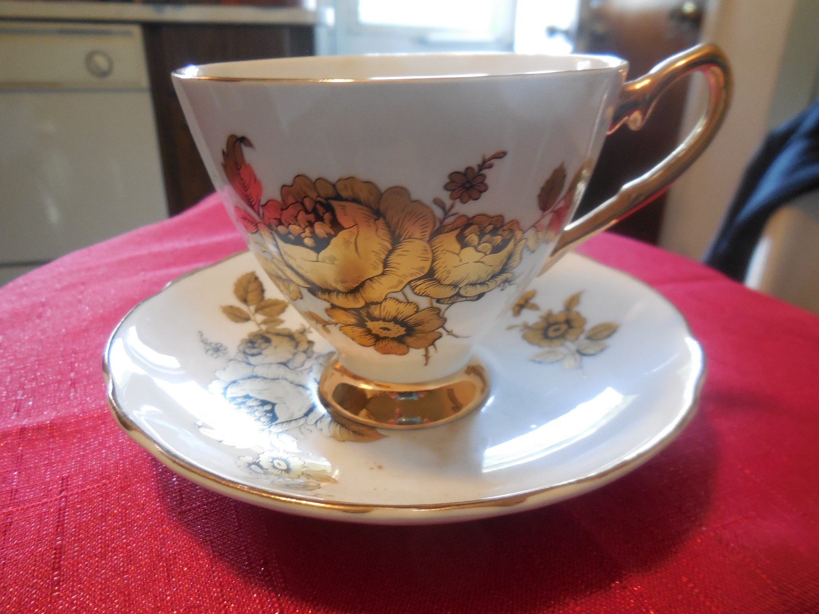 Royal Imperial Bone China, England Cup & Saucer, Gold Leafing Royal Imperial Bone China, England Cup & Saucer, Gold Leafing