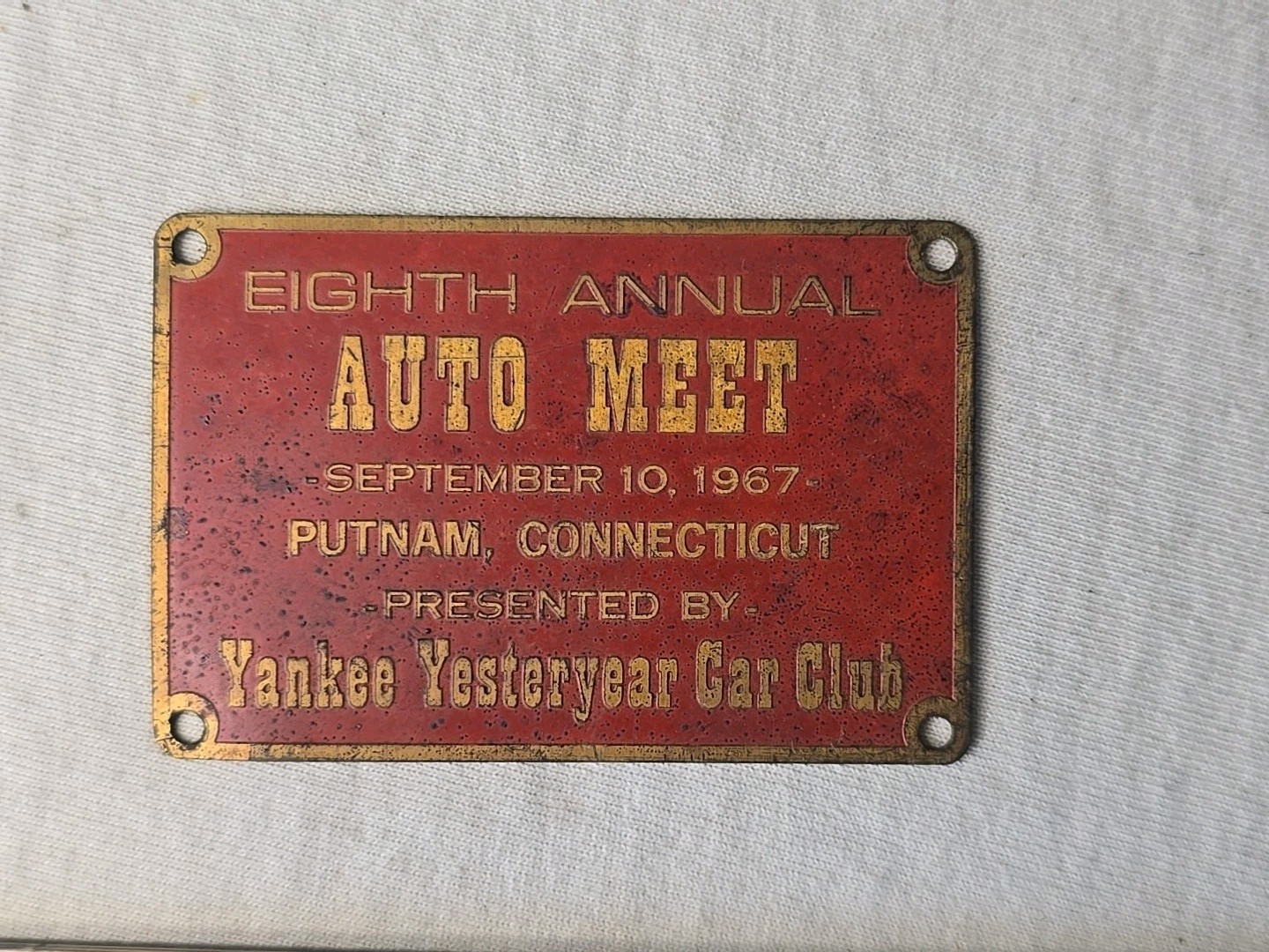 VINTAGE BRASS 1967 CONNECTICUT YANKEE YESTERYEAR CAR CLUB SHOW DASHBOARD PLATE VINTAGE BRASS 1967 CONNECTICUT YANKEE YESTERYEAR CAR CLUB SHOW DASHBOARD PLATE