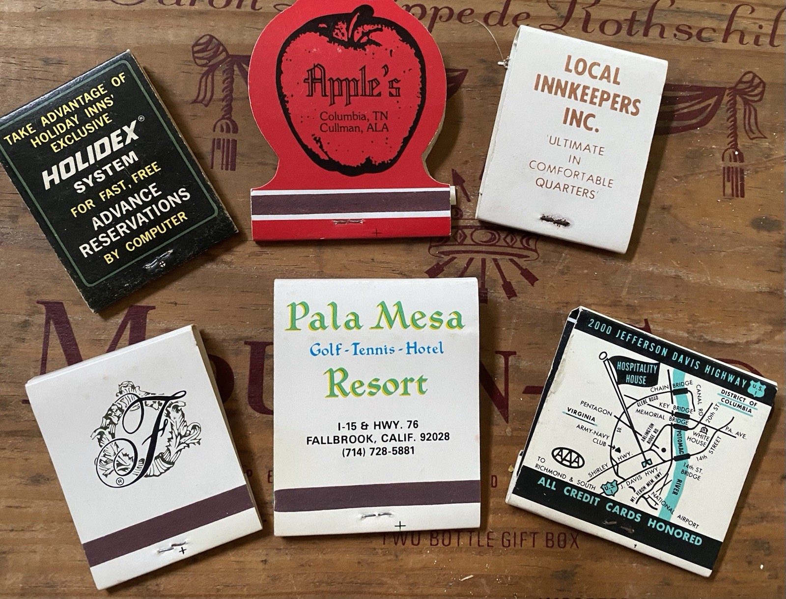 Vintage Holiday Inn, APPLES Holiday INN, Resort, FAIRMONT Hotel & More MATCHES Vintage Holiday Inn, APPLES Holiday INN, Resort, FAIRMONT Hotel & More MATCHES