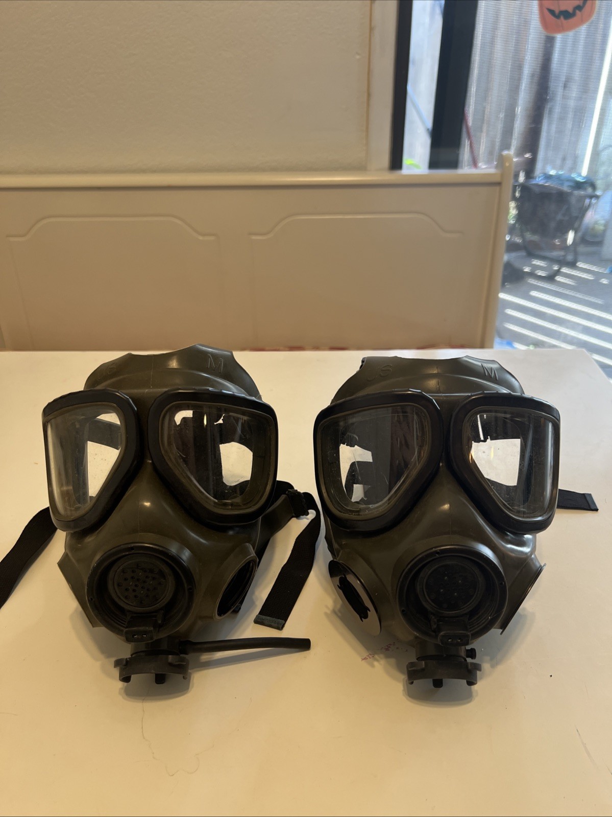 TWO M40 Gas Mask size M TWO M40 Gas Mask size M