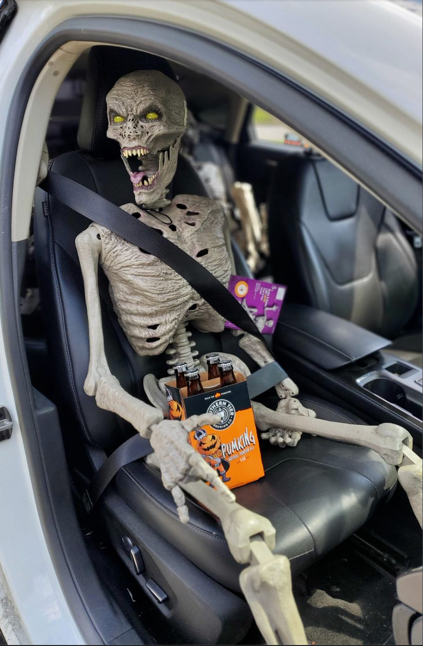 🟢 5 Foot ULTRA POSEABLE CORPSE Skeleton Home Depot Halloween Decoration