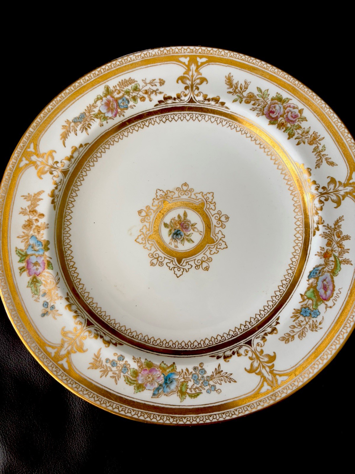Gorgeous Antique Wedgwood Porcelain Tazza Compote Cake Stand Elaborate Gold Gorgeous Antique Wedgwood Porcelain Tazza Compote Cake Stand Elaborate Gold