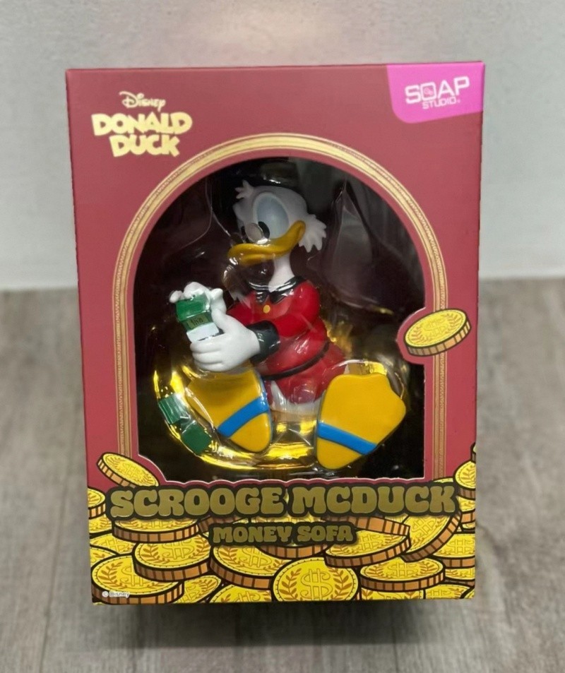 Soap Studio DY124 Disney Scrooge McDuck Money Sofa Figure Piggy Bank Soap Studio DY124 Disney Scrooge McDuck Money Sofa Figure Piggy Bank