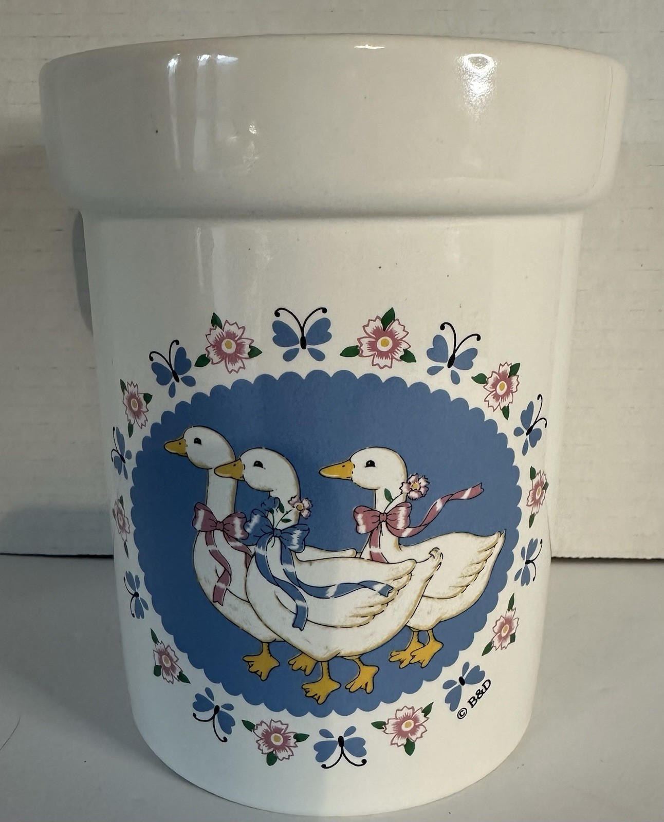 Vintage Treasure Craft Ribbon Geese Utensil Holder Granny Core Farmhouse 1980's Vintage Treasure Craft Ribbon Geese Utensil Holder Granny Core Farmhouse 1980's