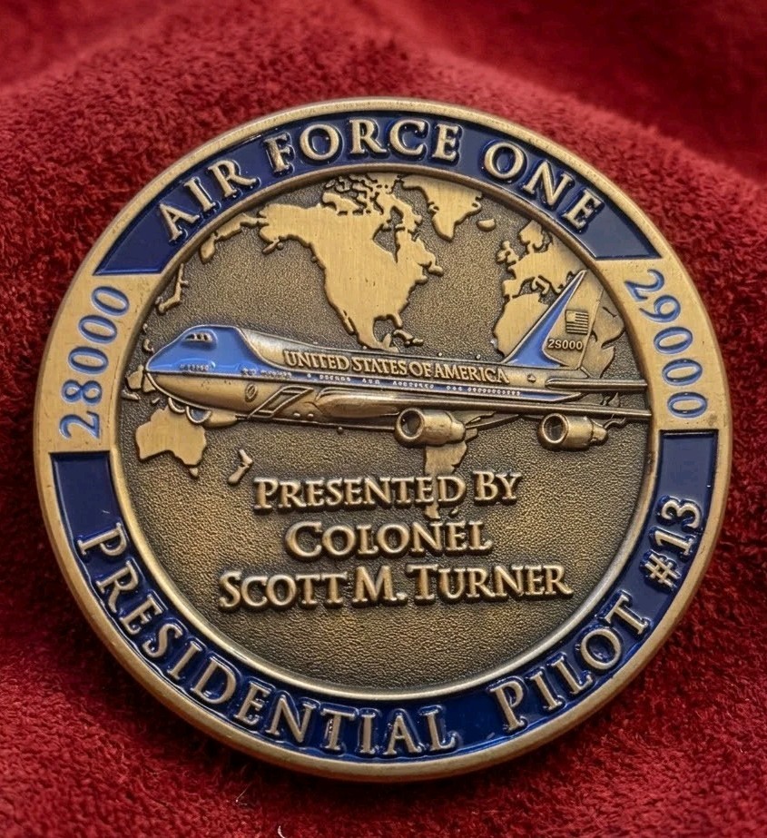 Rare Authentic Air Force One Presidential Pilot Col Scott Turner Challenge Coin Rare Authentic Air Force One Presidential Pilot Col Scott Turner Challenge Coin