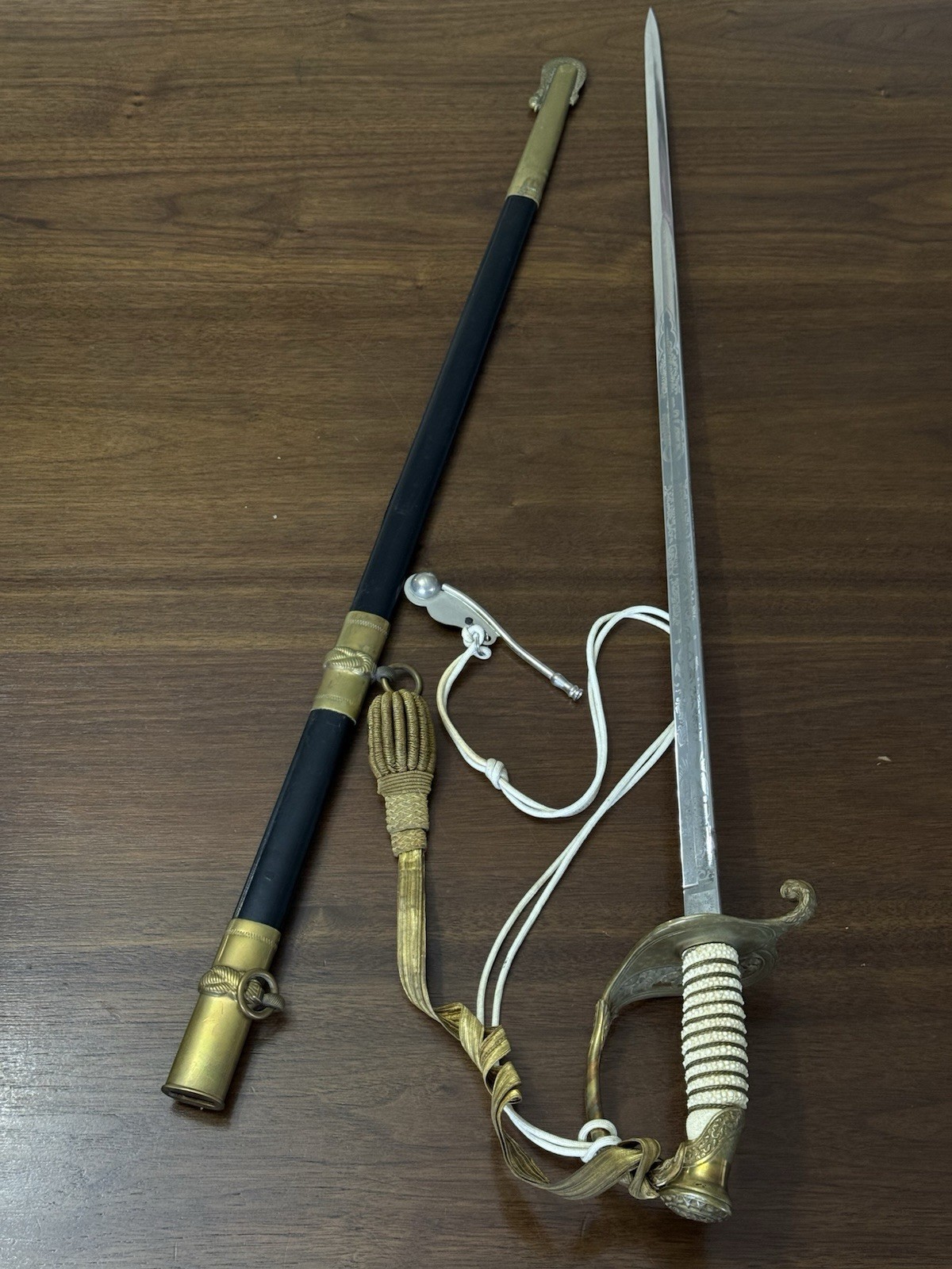 US Navy Officer Sword GEMSCO USS Toledo CA-133 Korean War Vet Karl Hammer US Navy Officer Sword GEMSCO USS Toledo CA-133 Korean War Vet Karl Hammer