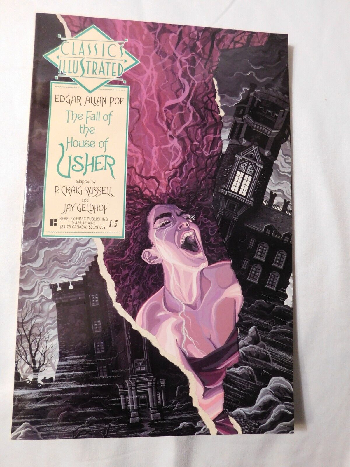 CLASSICS ILLUSTRATED Edgar Allan Poe THE FALL OF THE HOUSE OF USHER Comic Book