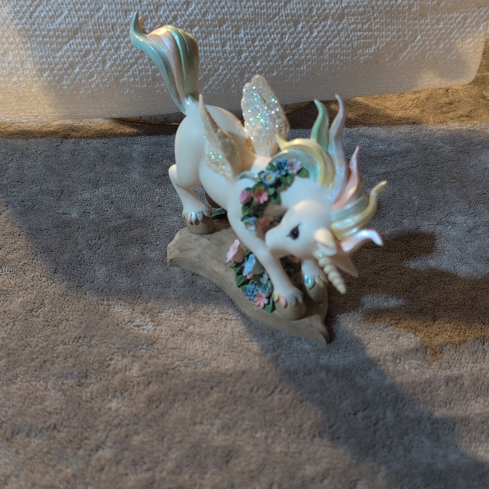 Romance the Dream Collection Rainbow Dreams Unicorn Figurine w/ Wings Fantasy Romance the Dream Collection Rainbow Dreams Unicorn Figurine w/ Wings Fantasy