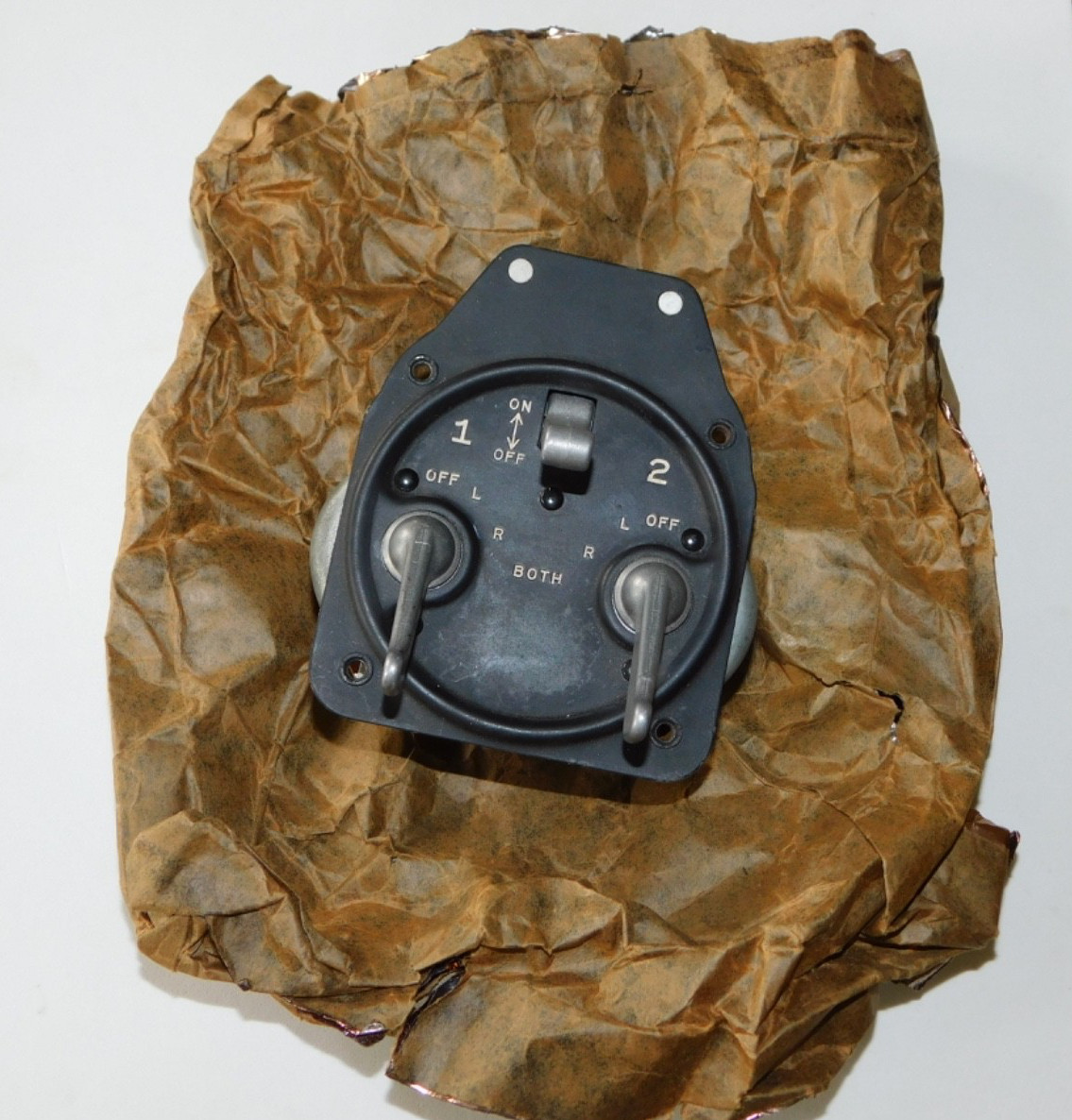 RARE B-29 Super Fortress Magneto Control Switch, Type AC B5 NOS RARE B-29 Super Fortress Magneto Control Switch, Type AC B5 NOS