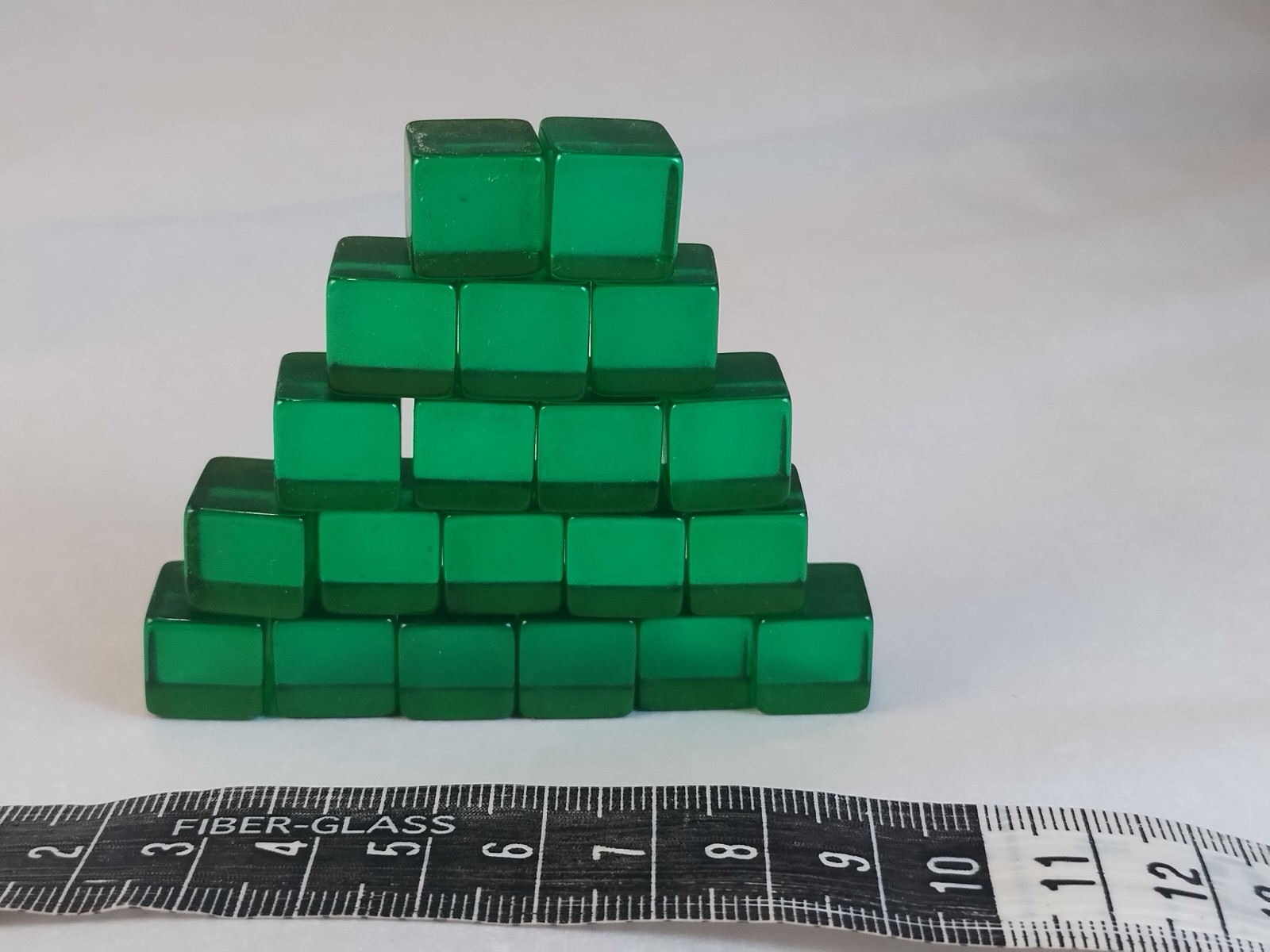Lot Of 20 Vintage Transparent Green Bakelite Cubes Lot Of 20 Vintage Transparent Green Bakelite Cubes