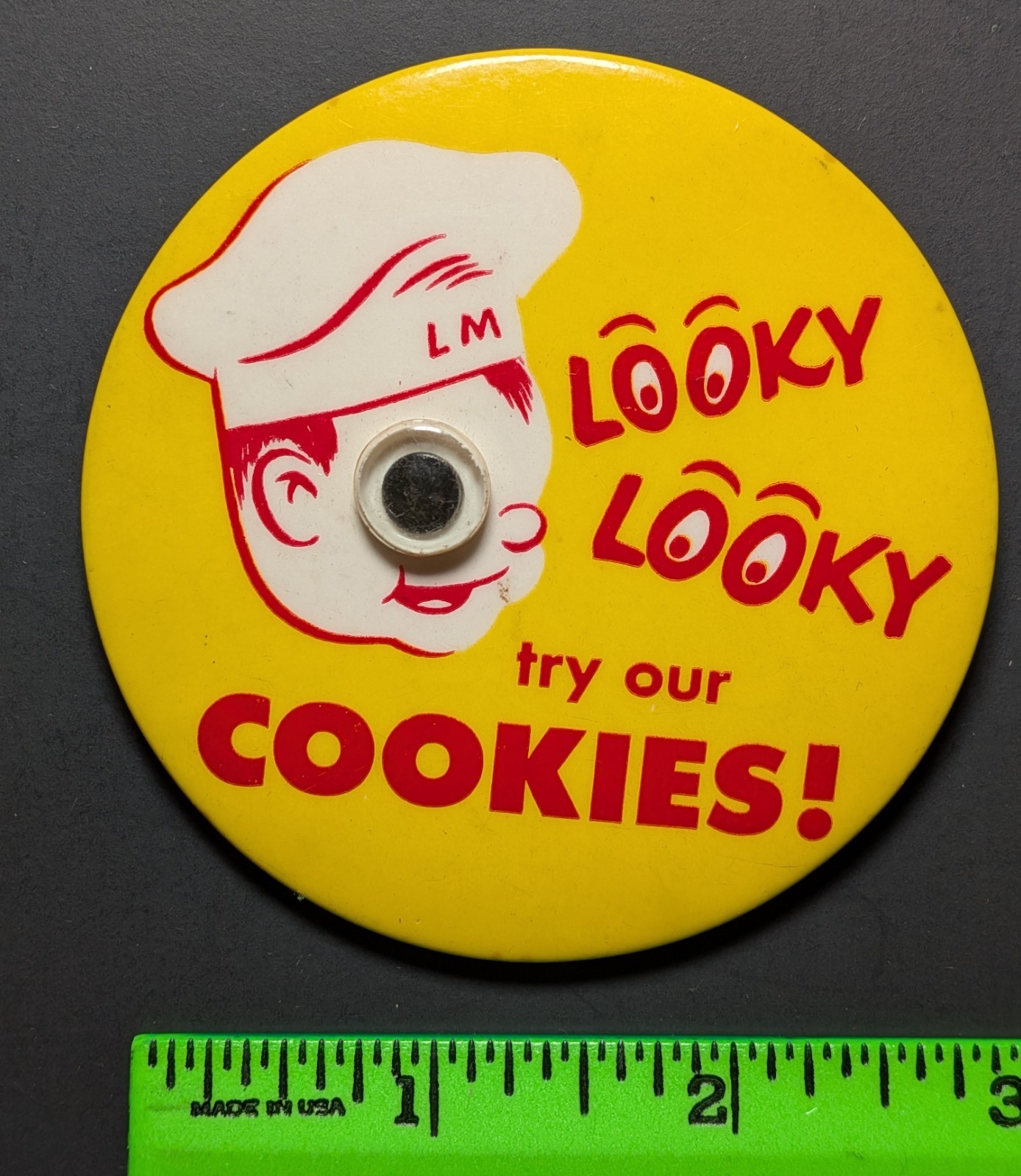 Vintage Looky Looky Try our Cookies Baking Pinback Pin Vintage Looky Looky Try our Cookies Baking Pinback Pin