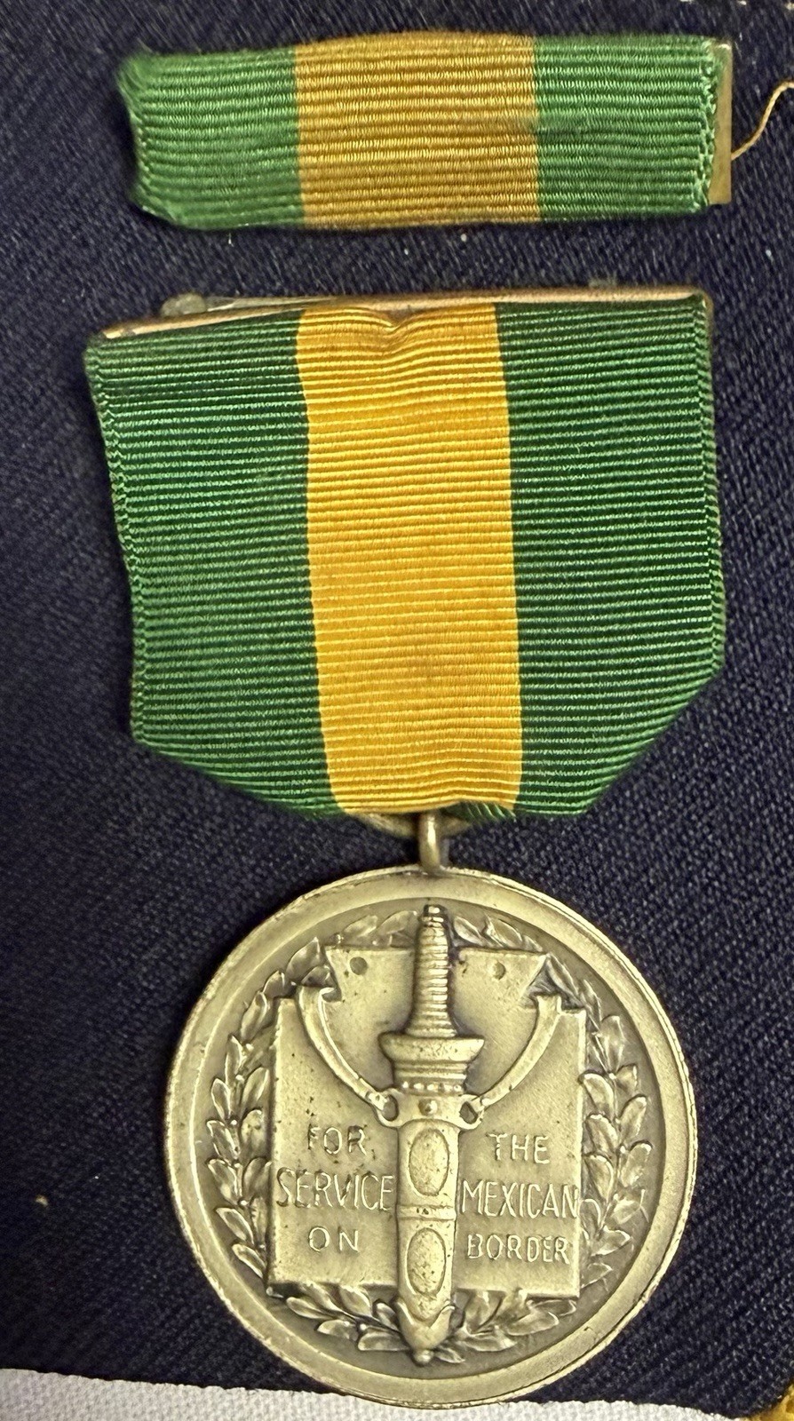 ANTIQUE US MILITARY SPANISH WAR SERVICE MEDAL ANTIQUE US MILITARY SPANISH WAR SERVICE MEDAL