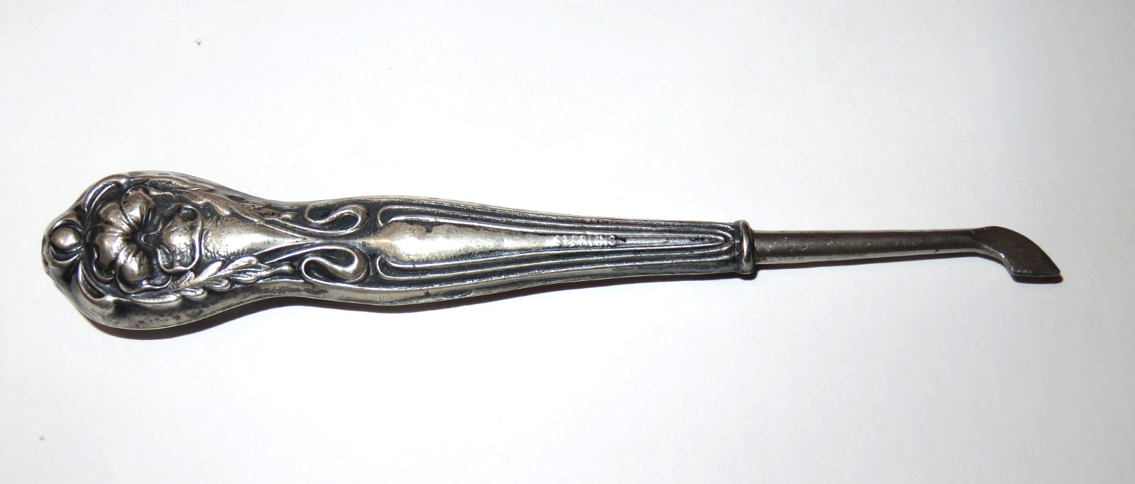 Antique Victorian Floral Sterling Silver Vanity Manicure Cuticle Tool 4 1/8" Antique Victorian Floral Sterling Silver Vanity Manicure Cuticle Tool 4 1/8"