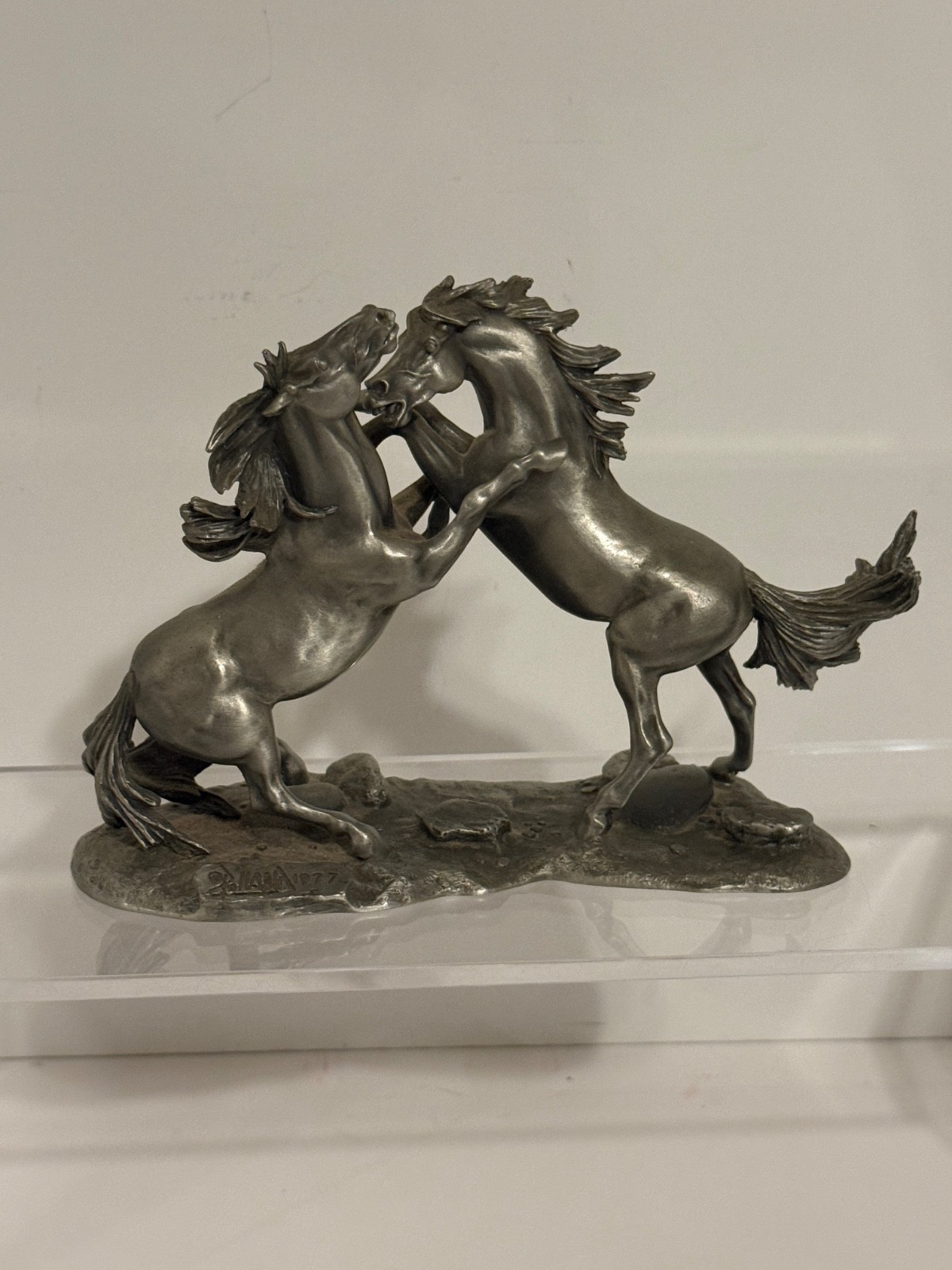 Franklin Mint Wild Stallions Pewter Sculpture 1977 6" x 4 1/2". Franklin Mint Wild Stallions Pewter Sculpture 1977 6" x 4 1/2".