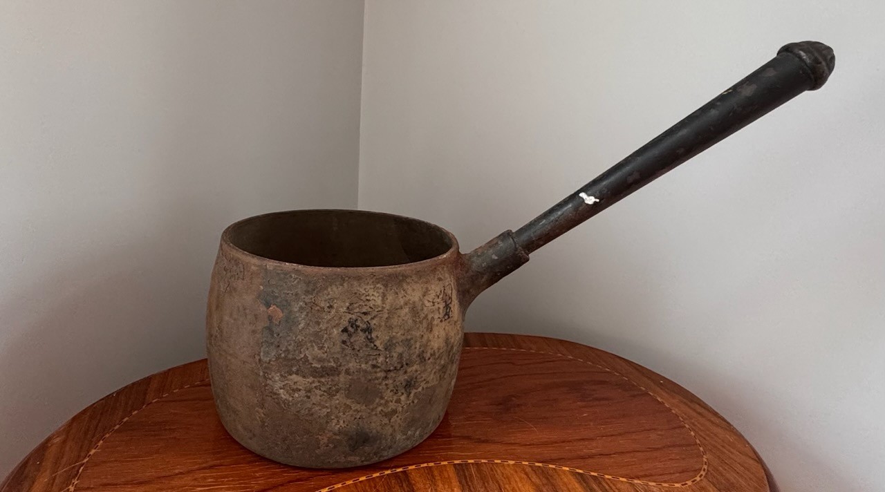 Vintage Cast Iron Pot Pan No 6 Quart T. Holcroft and Sons English 1800's Vintage Cast Iron Pot Pan No 6 Quart T. Holcroft and Sons English 1800's