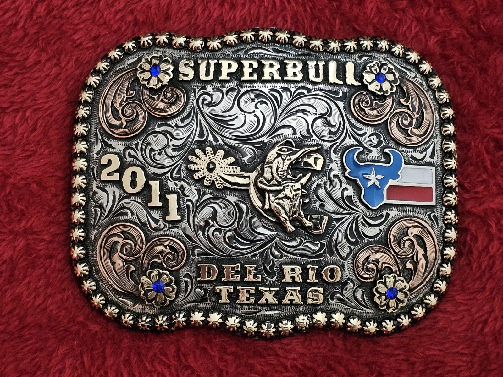 Bull Riding☆2011☆ RODEO Superbull CHAMPION☆Del Rio Texas☆TROPHY BUCKLE☆Rare☆W87 Bull Riding☆2011☆ RODEO Superbull CHAMPION☆Del Rio Texas☆TROPHY BUCKLE☆Rare☆W87