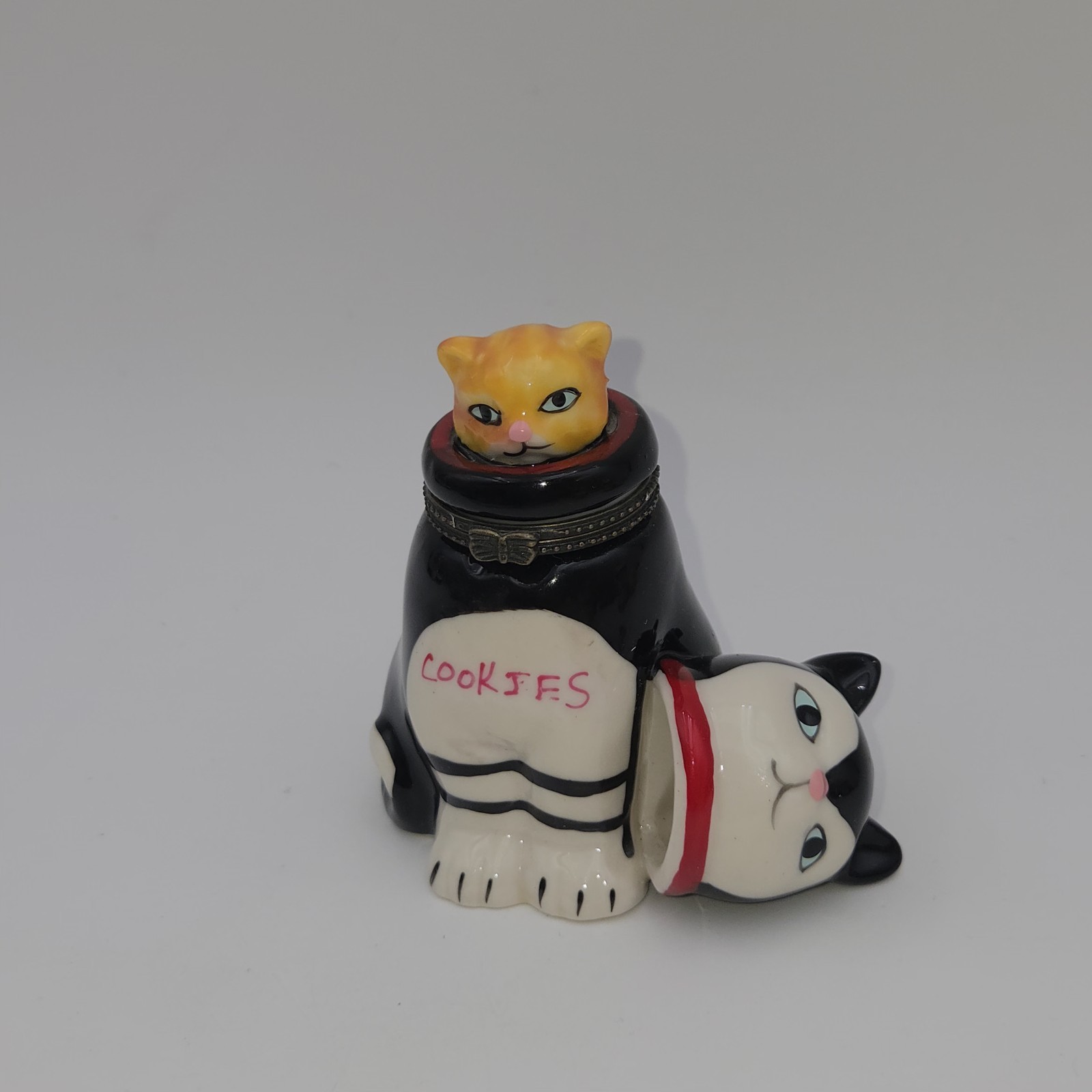 Vintage Novelty Porcelain/Ceramic Trinket Box "Cat on cookie Jar" Rare Vintage Novelty Porcelain/Ceramic Trinket Box "Cat on cookie Jar" Rare