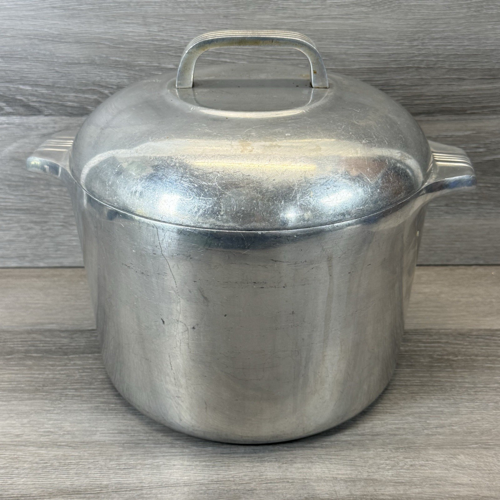 Vintage Wagner Ware Sidney-O Magnalite 4738-M 8 QT Stock Pot and Lid Vintage Wagner Ware Sidney-O Magnalite 4738-M 8 QT Stock Pot and Lid