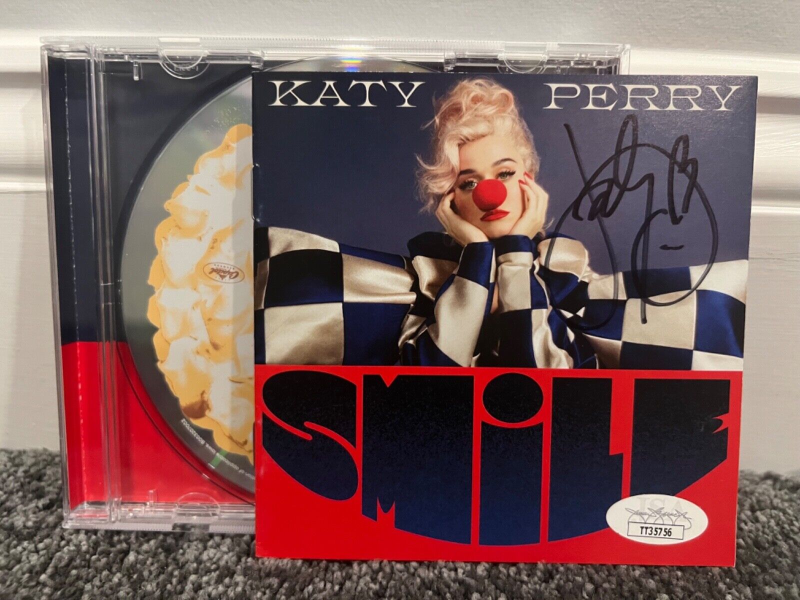 Katy Perry signed CD JSA COA SMILE bas Psa 