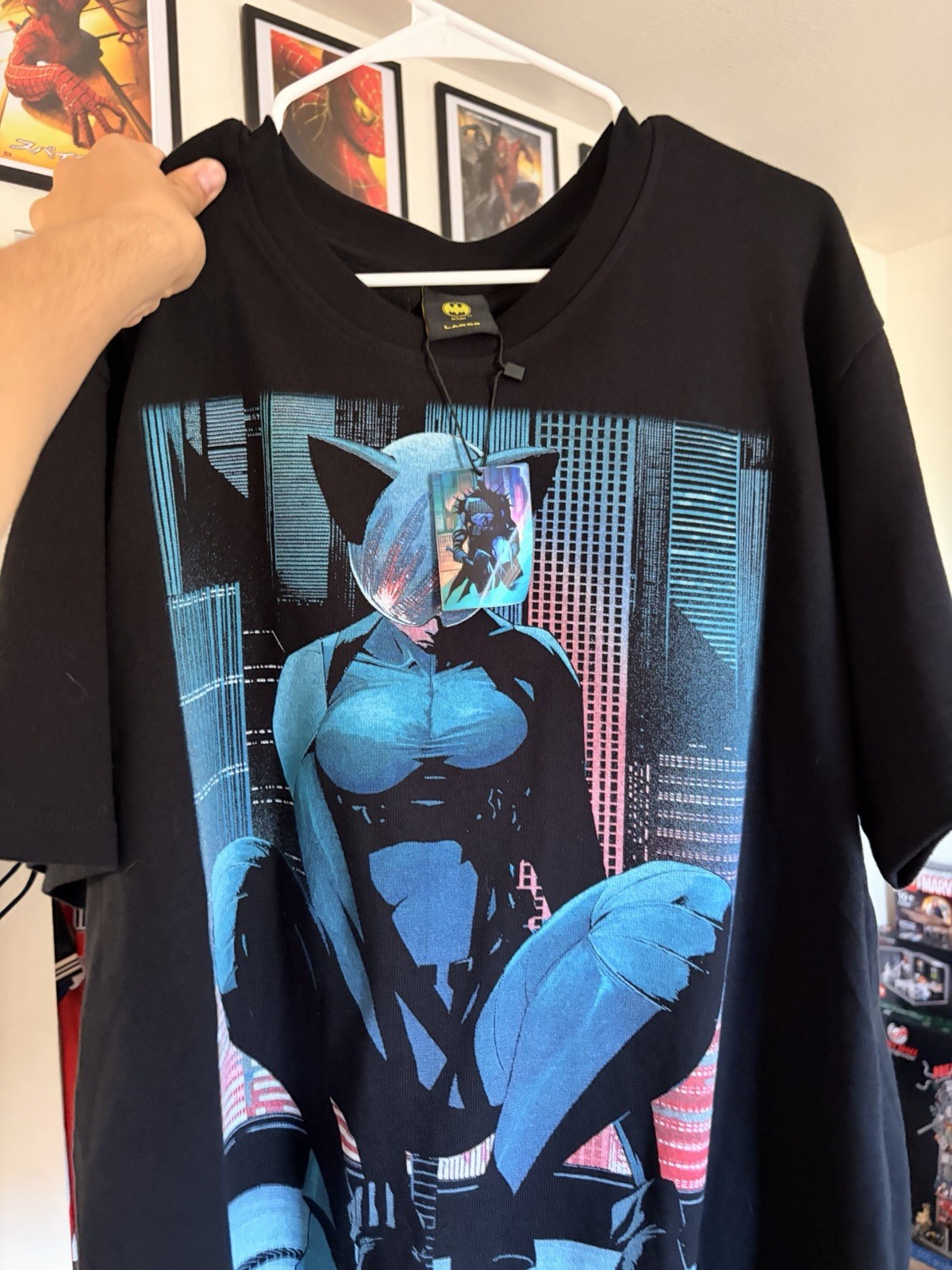 2026 Exclusive DC Absolute Catwoman Batman Dragotta Shoe Palace Shirt Large NEW 2026 Exclusive DC Absolute Catwoman Batman Dragotta Shoe Palace Shirt Large NEW