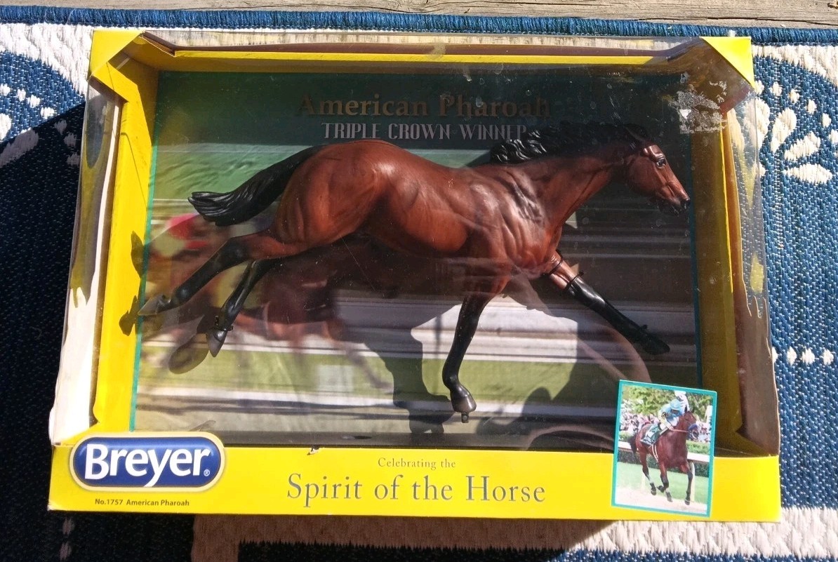 Breyer 2015 AMERICAN PHAROAH Pharaoh Traditional Triple Crown Winner Ret. NIB Breyer 2015 AMERICAN PHAROAH Pharaoh Traditional Triple Crown Winner Ret. NIB