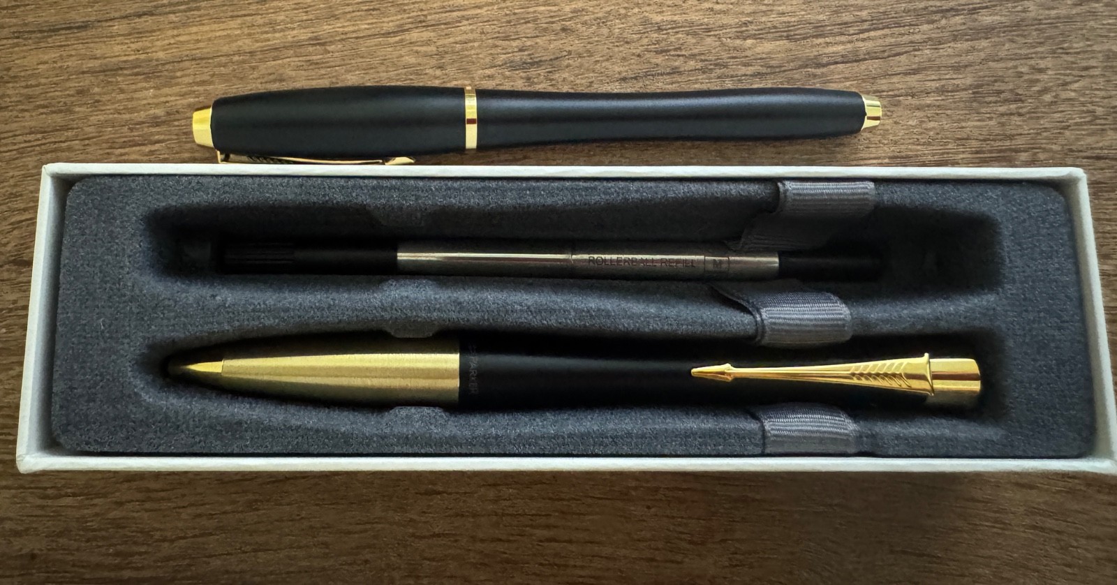 Vintage Parker Black Gold Rollerball Ballpoint Pen Set Original Box Vintage Parker Black Gold Rollerball Ballpoint Pen Set Original Box