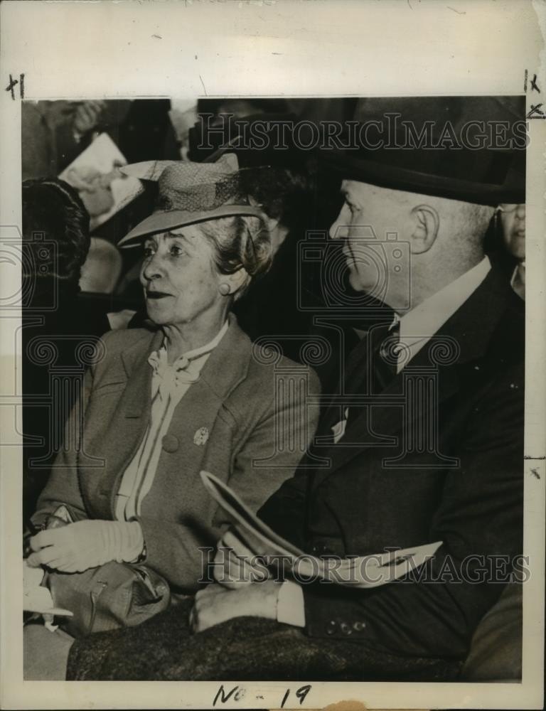 1946 Press Photo Mrs. Calvin Coolidge, Widow of former President, Morris Lambie